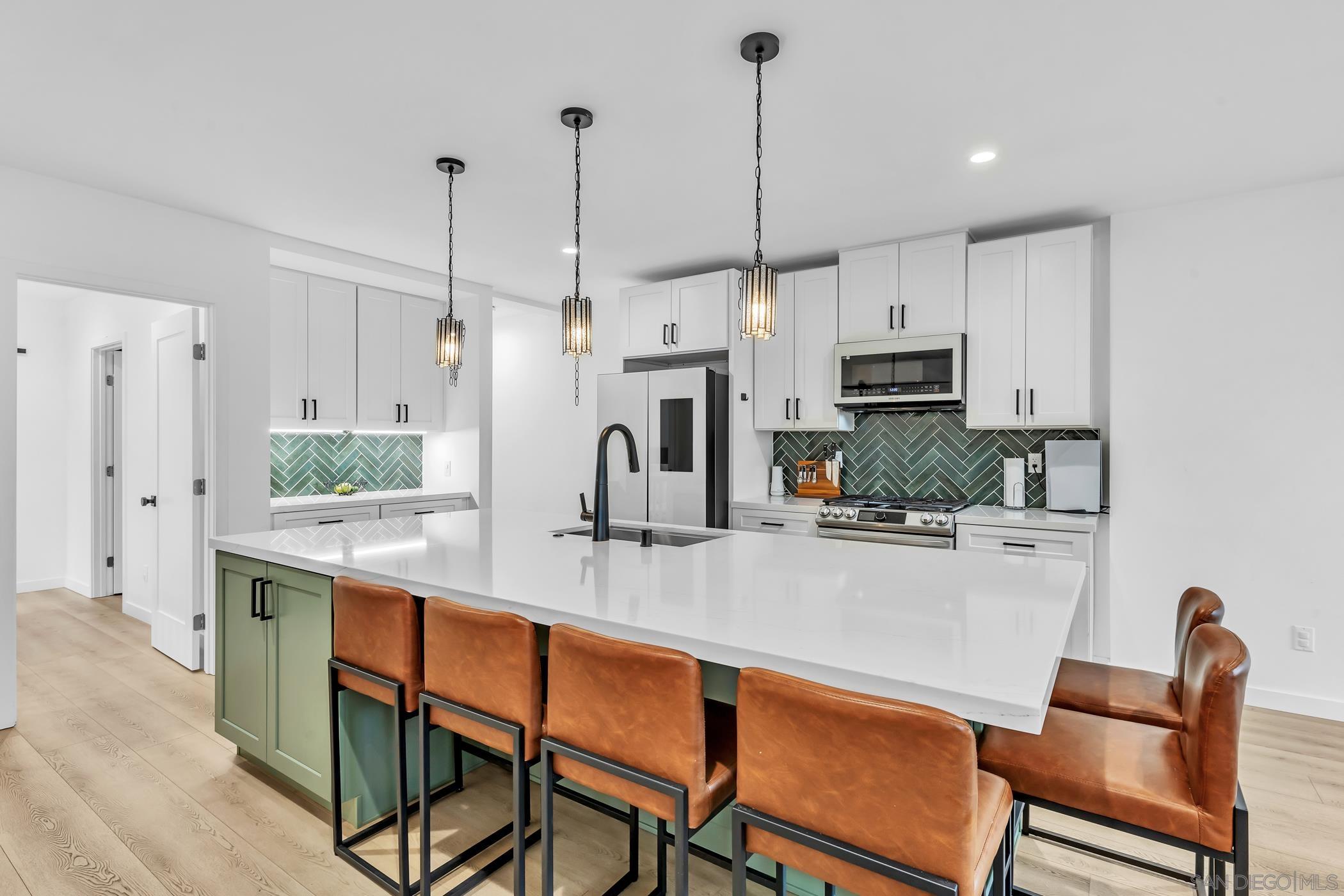 Detail Gallery Image 10 of 48 For , San Diego,  CA 92113 - – Beds | – Baths