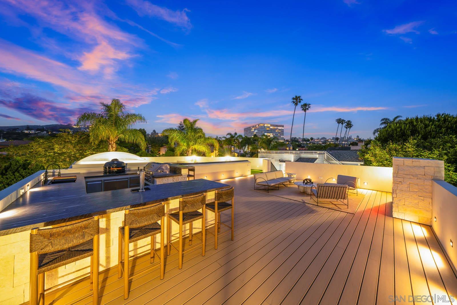 Detail Gallery Image 47 of 75 For 7376  Fay Ave, La Jolla,  CA 92037 - 8 Beds | 5 Baths