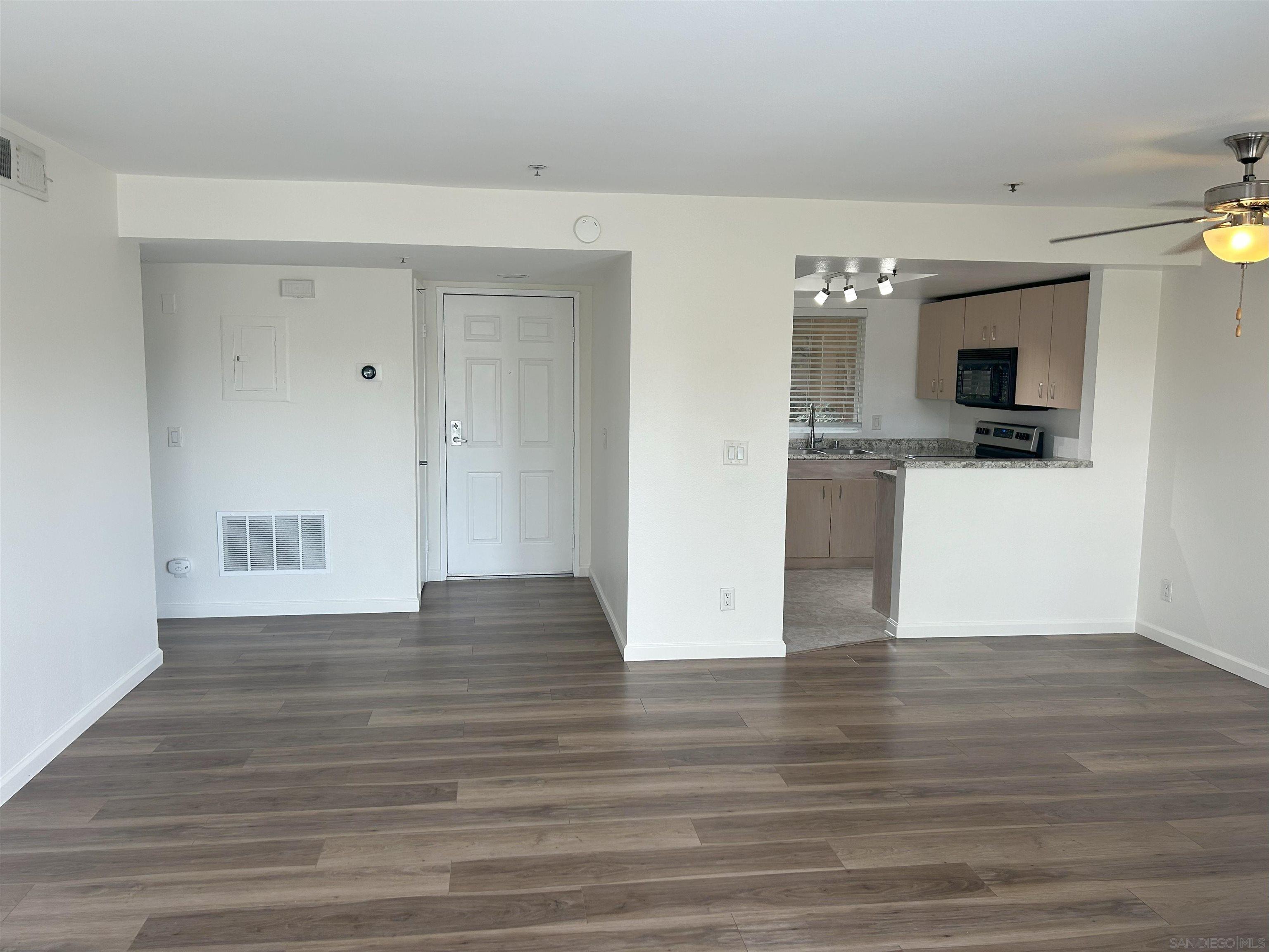 Detail Gallery Image 6 of 25 For 1250  Cleveland Ave  A110, San Diego,  CA 92103 - 2 Beds | 2 Baths