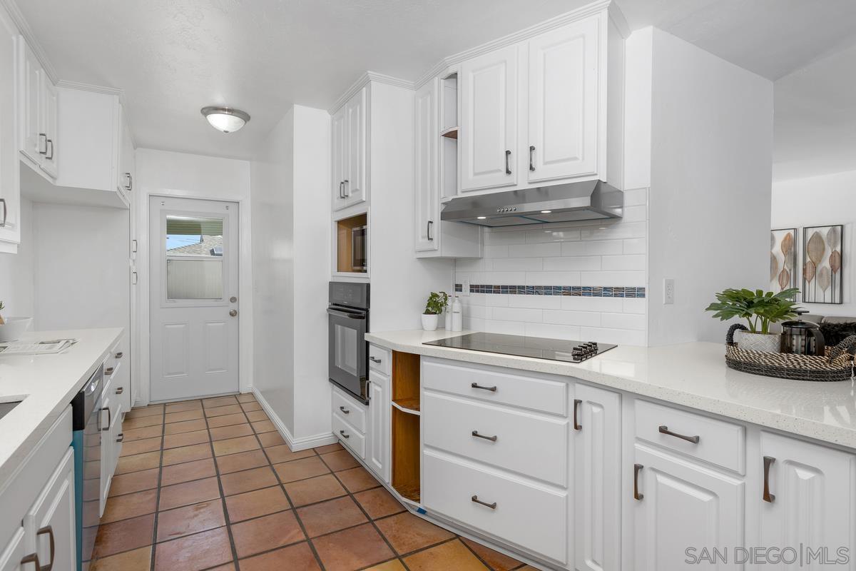 Detail Gallery Image 13 of 31 For 2567  Pheasant Drive, San Diego,  CA 92123 - 4 Beds | 2 Baths