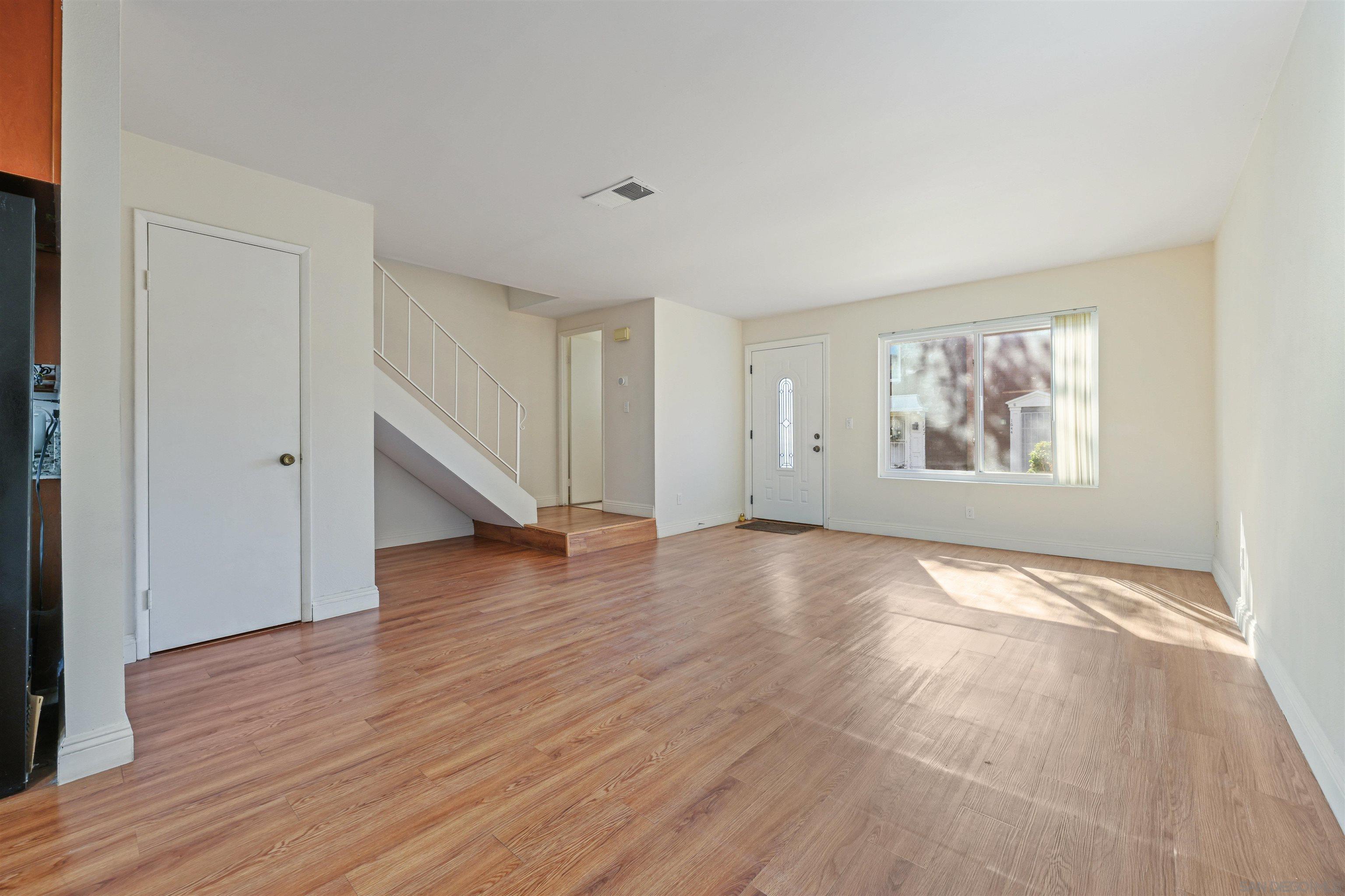 Detail Gallery Image 4 of 23 For 1652  Summertime Dr, El Cajon,  CA 92021 - 3 Beds | 1/1 Baths