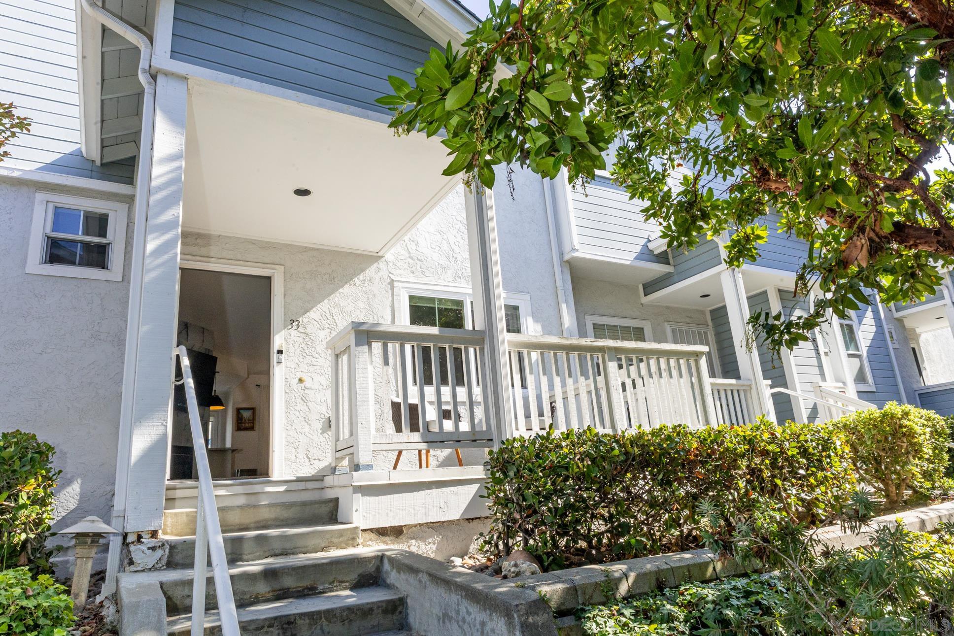 Detail Gallery Image 2 of 40 For 10060  Scripps Vista Way  #33,  San Diego,  CA 92131 - 2 Beds | 2/1 Baths