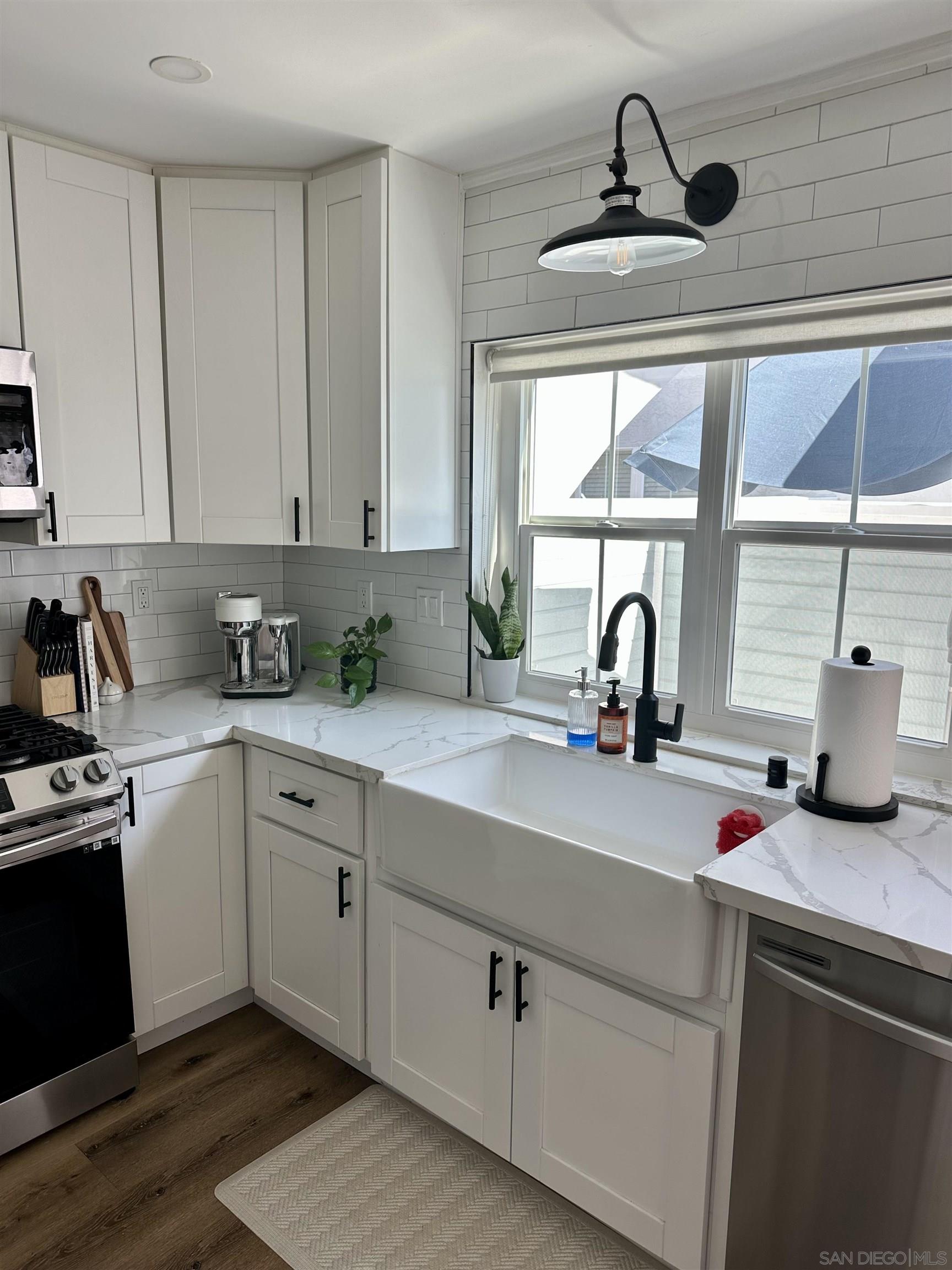 Detail Gallery Image 12 of 28 For 10060  Scripps Vista Way  #33,  San Diego,  CA 92131 - 2 Beds | 2/1 Baths