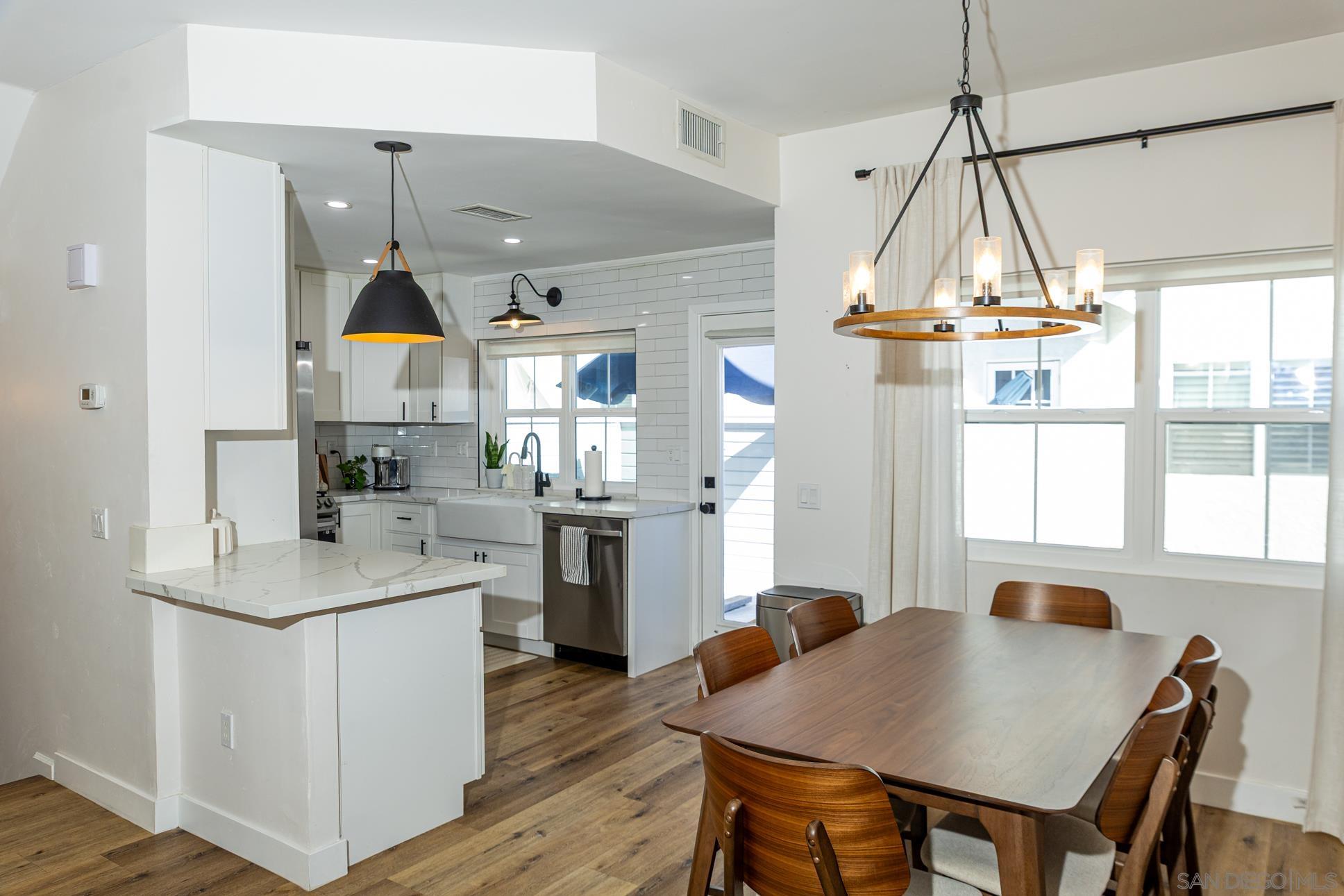 Detail Gallery Image 14 of 40 For 10060  Scripps Vista Way  #33,  San Diego,  CA 92131 - 2 Beds | 2/1 Baths