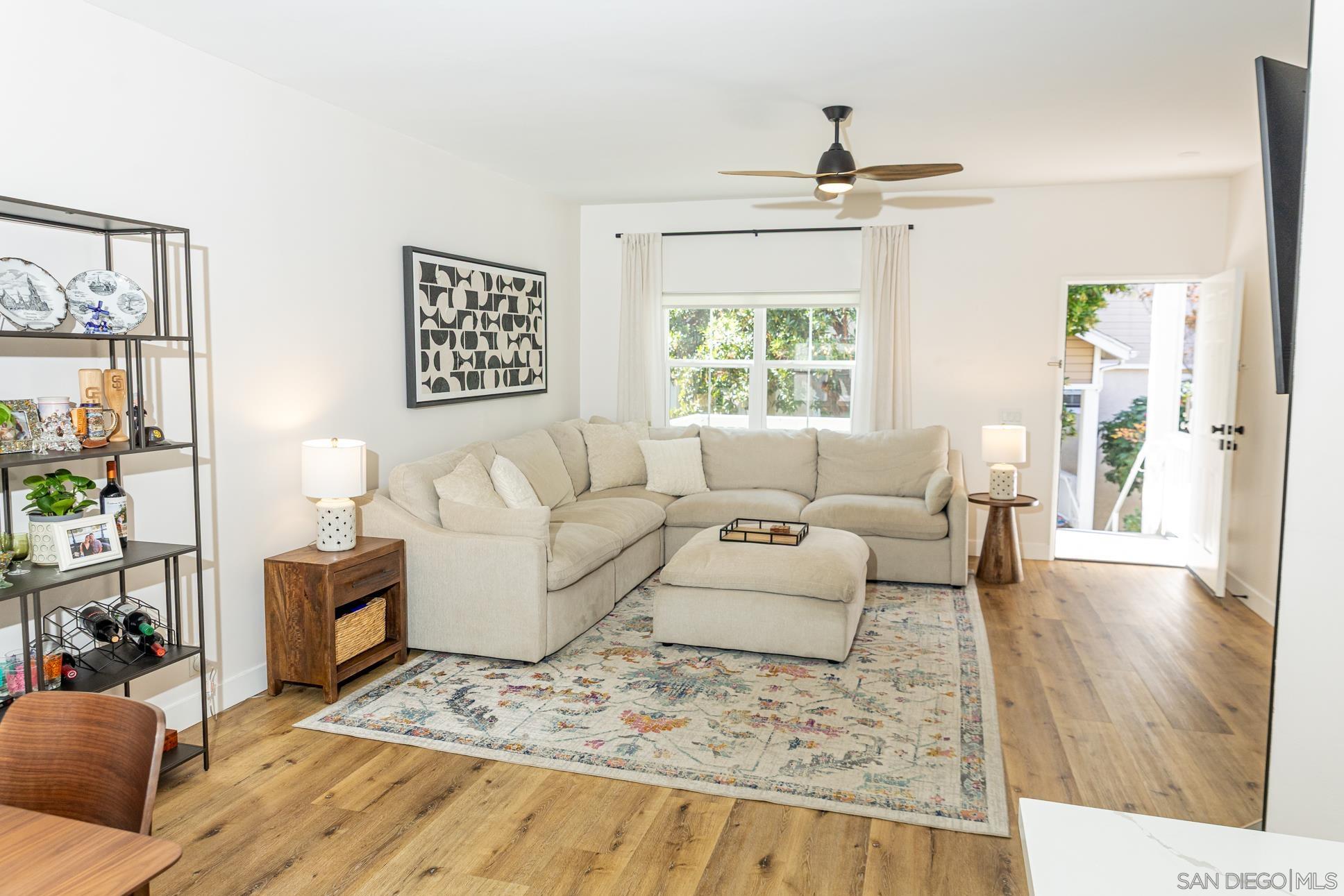 Detail Gallery Image 7 of 40 For 10060  Scripps Vista Way  #33,  San Diego,  CA 92131 - 2 Beds | 2/1 Baths