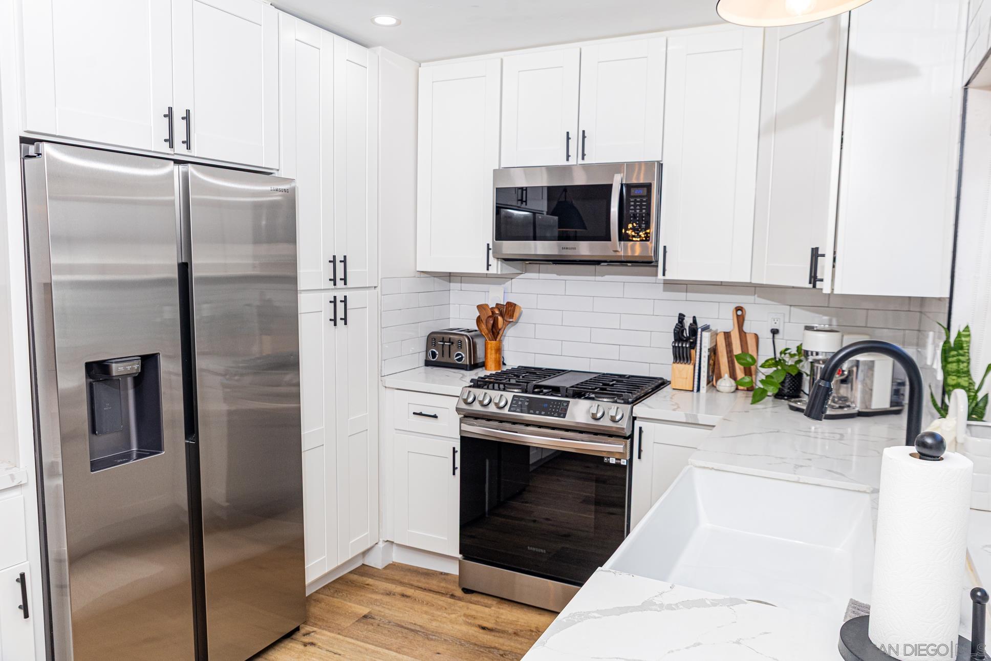 Detail Gallery Image 10 of 40 For 10060  Scripps Vista Way  #33,  San Diego,  CA 92131 - 2 Beds | 2/1 Baths