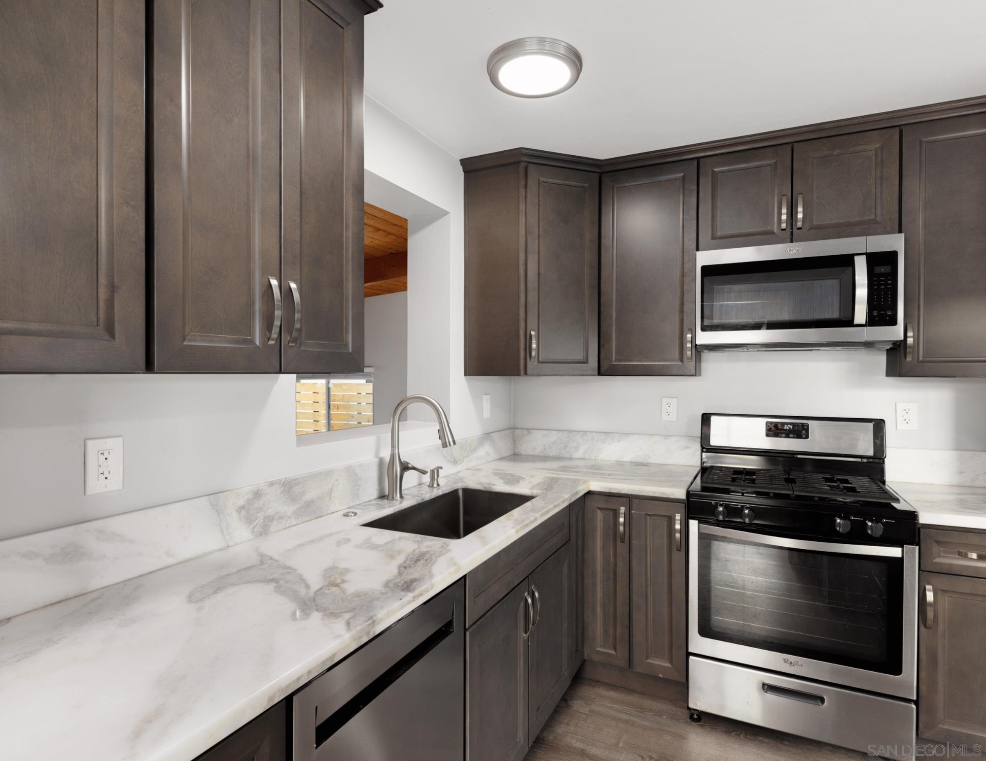 Detail Gallery Image 32 of 37 For 7128 E Hyatt St, San Diego,  CA 92111 - – Beds | – Baths