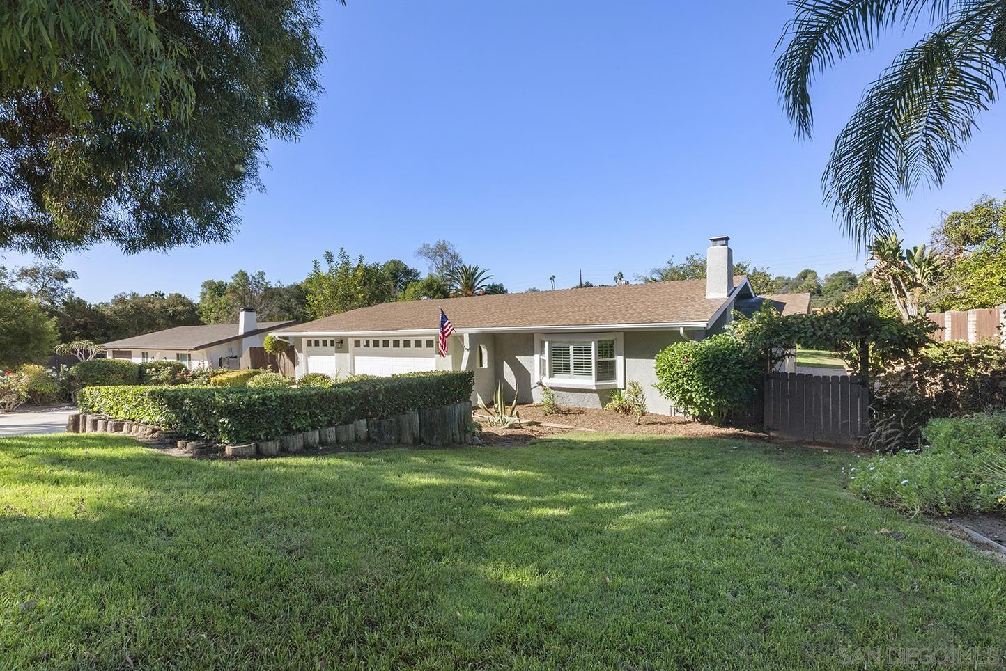 Detail Gallery Image 2 of 59 For 543  Eldorado Dr, Escondido,  CA 92025 - 4 Beds | 2 Baths