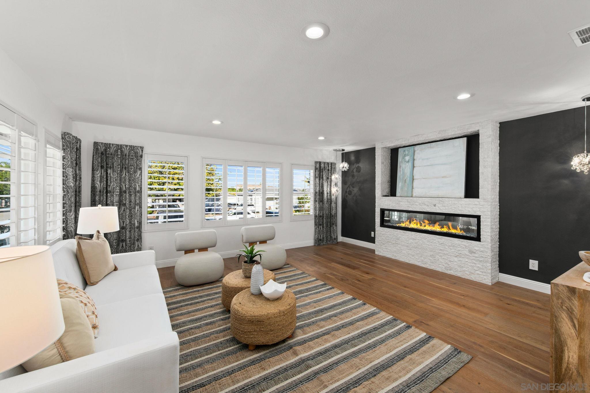 Detail Gallery Image 16 of 58 For 1525  Willow St, San Diego,  CA 92106 - 4 Beds | 4 Baths