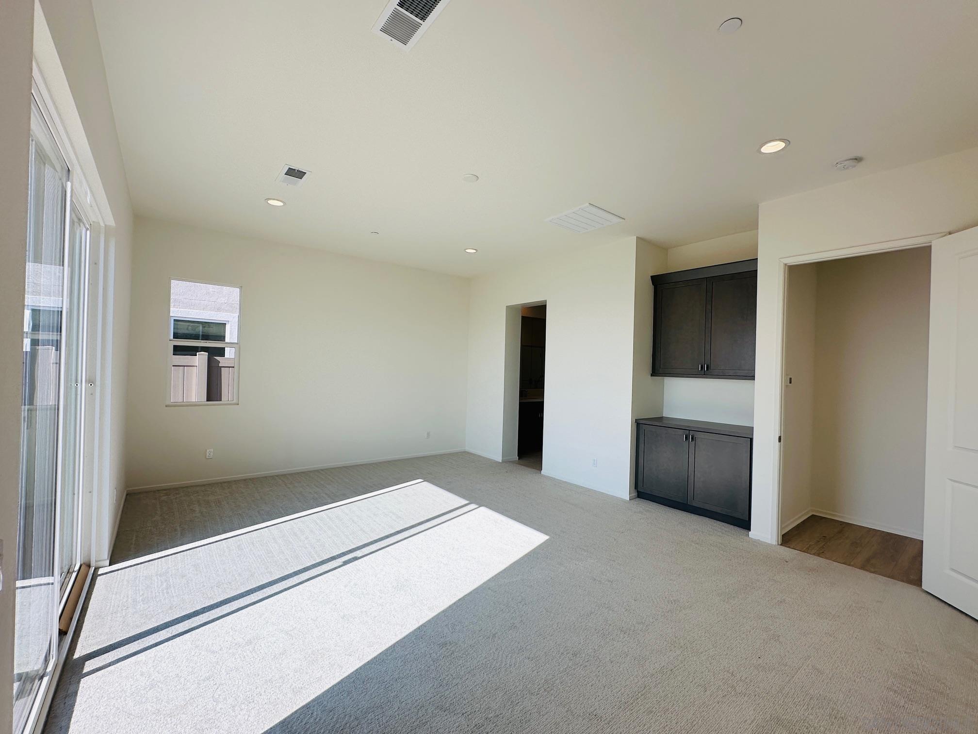 Detail Gallery Image 14 of 24 For 7845  La Mesa Summit Dr, La Mesa,  CA 91941 - 3 Beds | 3/1 Baths