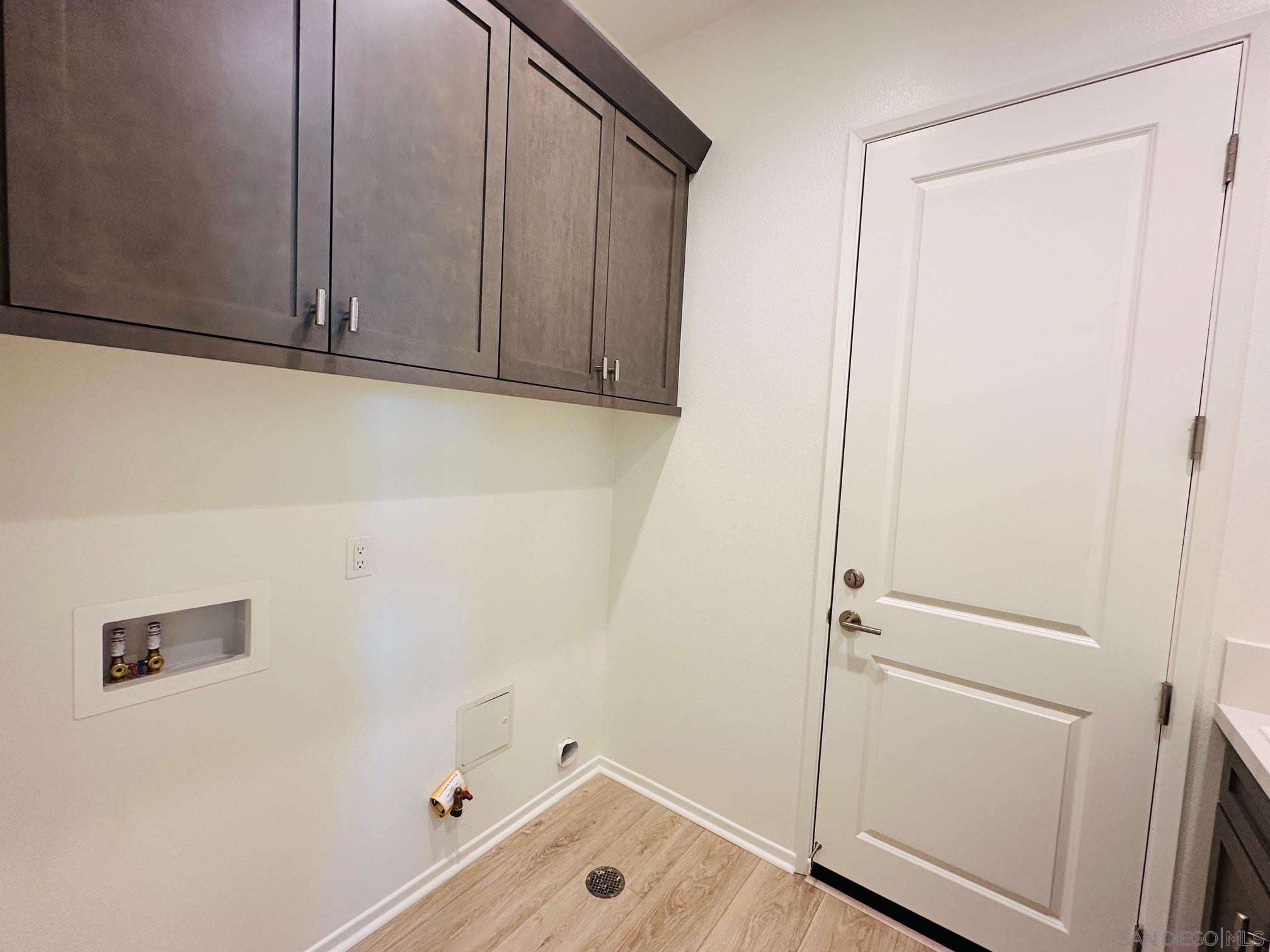 Detail Gallery Image 20 of 24 For 7845  La Mesa Summit Dr, La Mesa,  CA 91941 - 3 Beds | 3/1 Baths