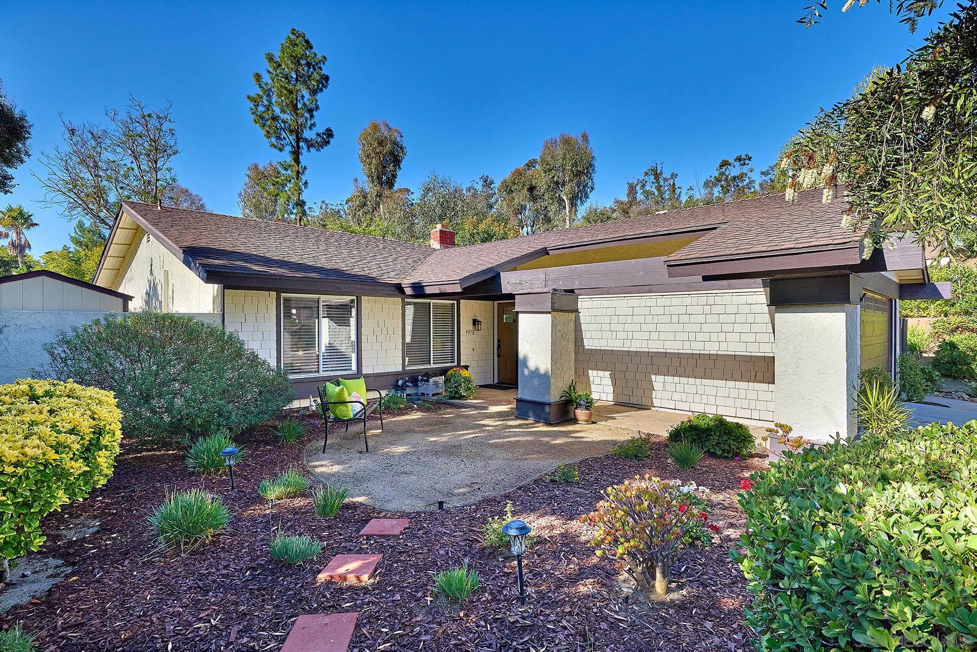 Detail Gallery Image 2 of 26 For 9970  Mesa Madera Dr, San Diego,  CA 92131 - 3 Beds | 2 Baths