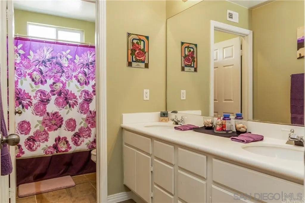 Detail Gallery Image 27 of 34 For 531  Poets Sq, Fallbrook,  CA 92028 - 4 Beds | 3 Baths