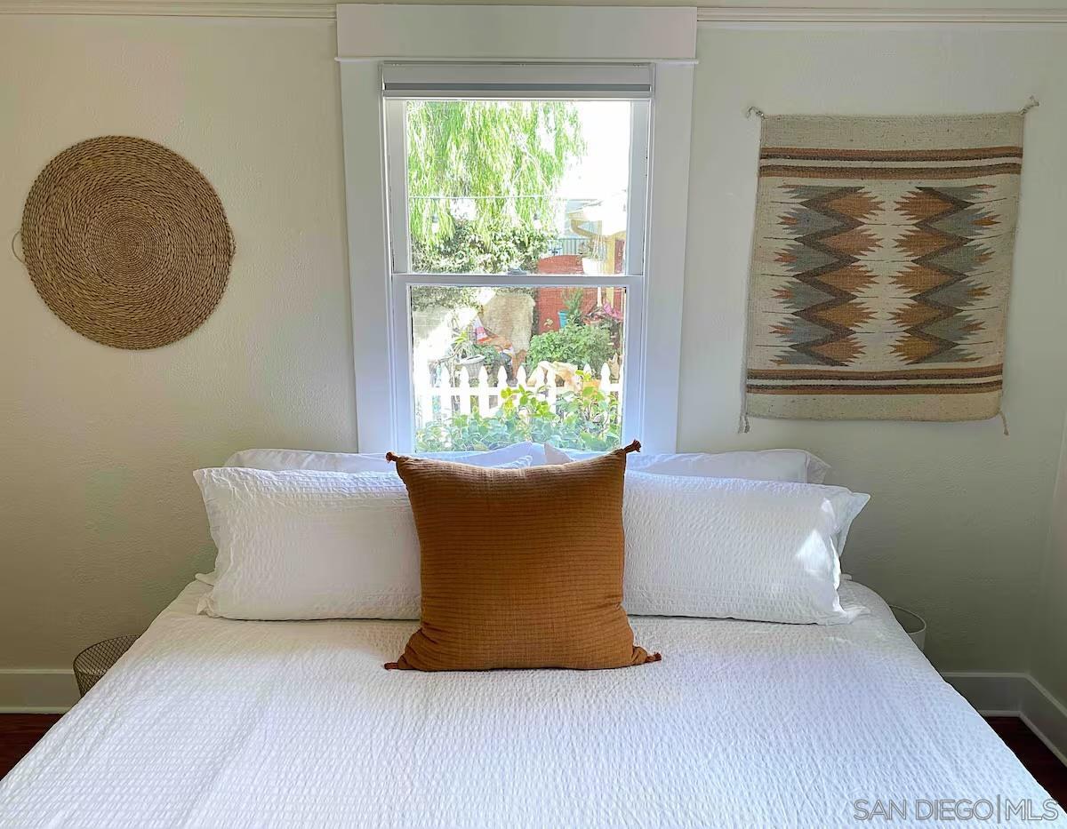 Detail Gallery Image 14 of 26 For 525  3rd Street, Encinitas,  CA 92024 - 2 Beds | 1 Baths