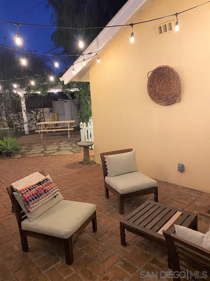 Detail Gallery Image 23 of 26 For 525  3rd Street, Encinitas,  CA 92024 - 2 Beds | 1 Baths