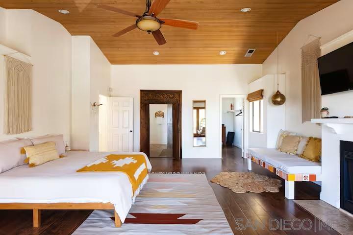 Detail Gallery Image 17 of 41 For 837  4th Street, Encinitas,  CA 92024 - 3 Beds | 4 Baths