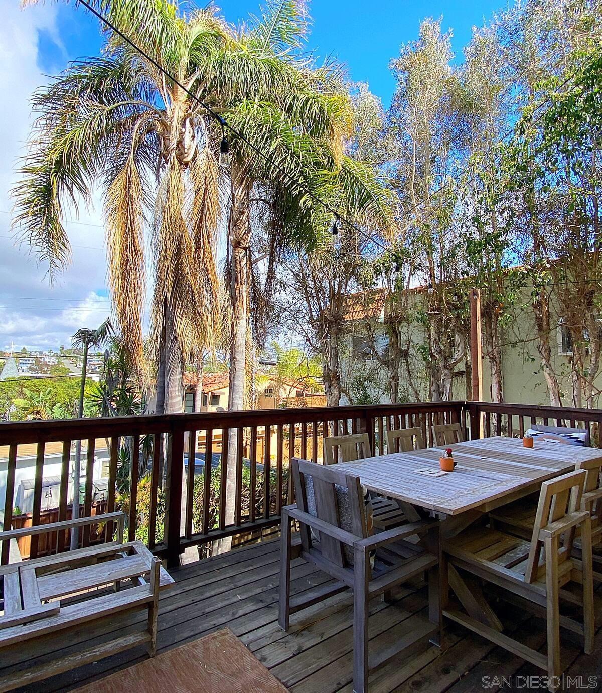 Detail Gallery Image 36 of 41 For 837  4th Street, Encinitas,  CA 92024 - 3 Beds | 4 Baths