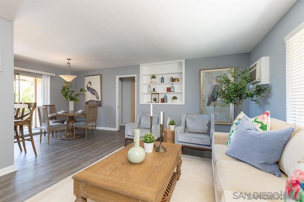 Detail Gallery Image 5 of 17 For 4800  Williamsburg Lane  #216,  La Mesa,  CA 91942 - 2 Beds | 2 Baths