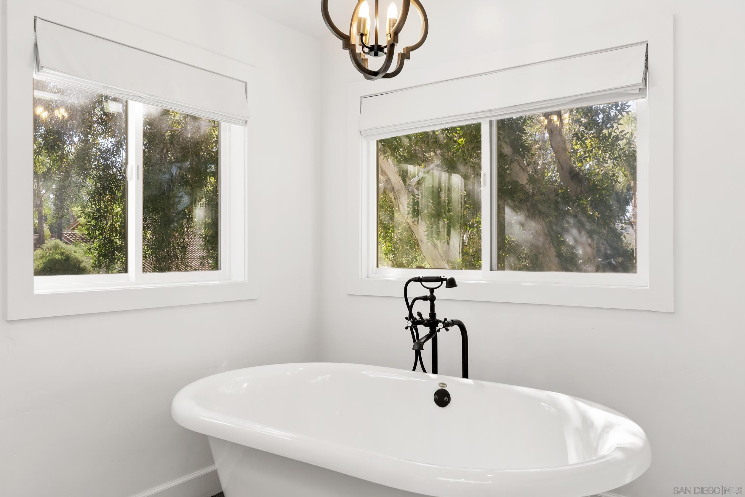 Detail Gallery Image 14 of 53 For 14224  Harrow Place, Poway,  CA 92064 - 6 Beds | 5/1 Baths