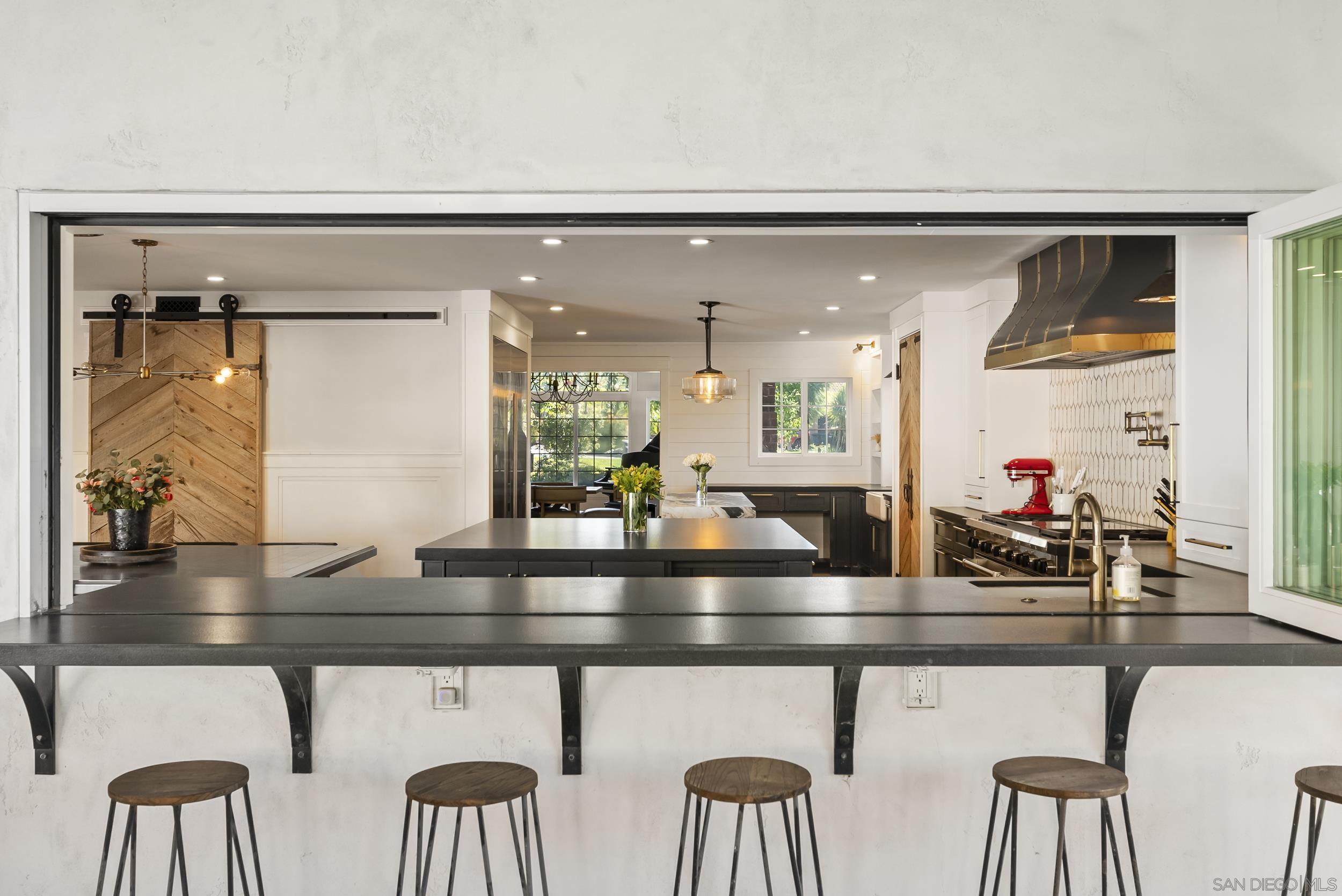 Detail Gallery Image 28 of 53 For 14224  Harrow Place, Poway,  CA 92064 - 6 Beds | 5/1 Baths