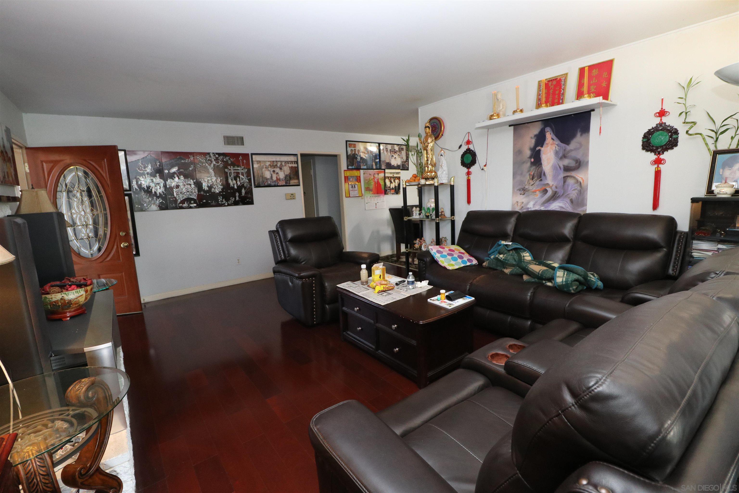 Detail Gallery Image 9 of 49 For 2321  Cardinal Dr, San Diego,  CA 92123 - 3 Beds | 2 Baths