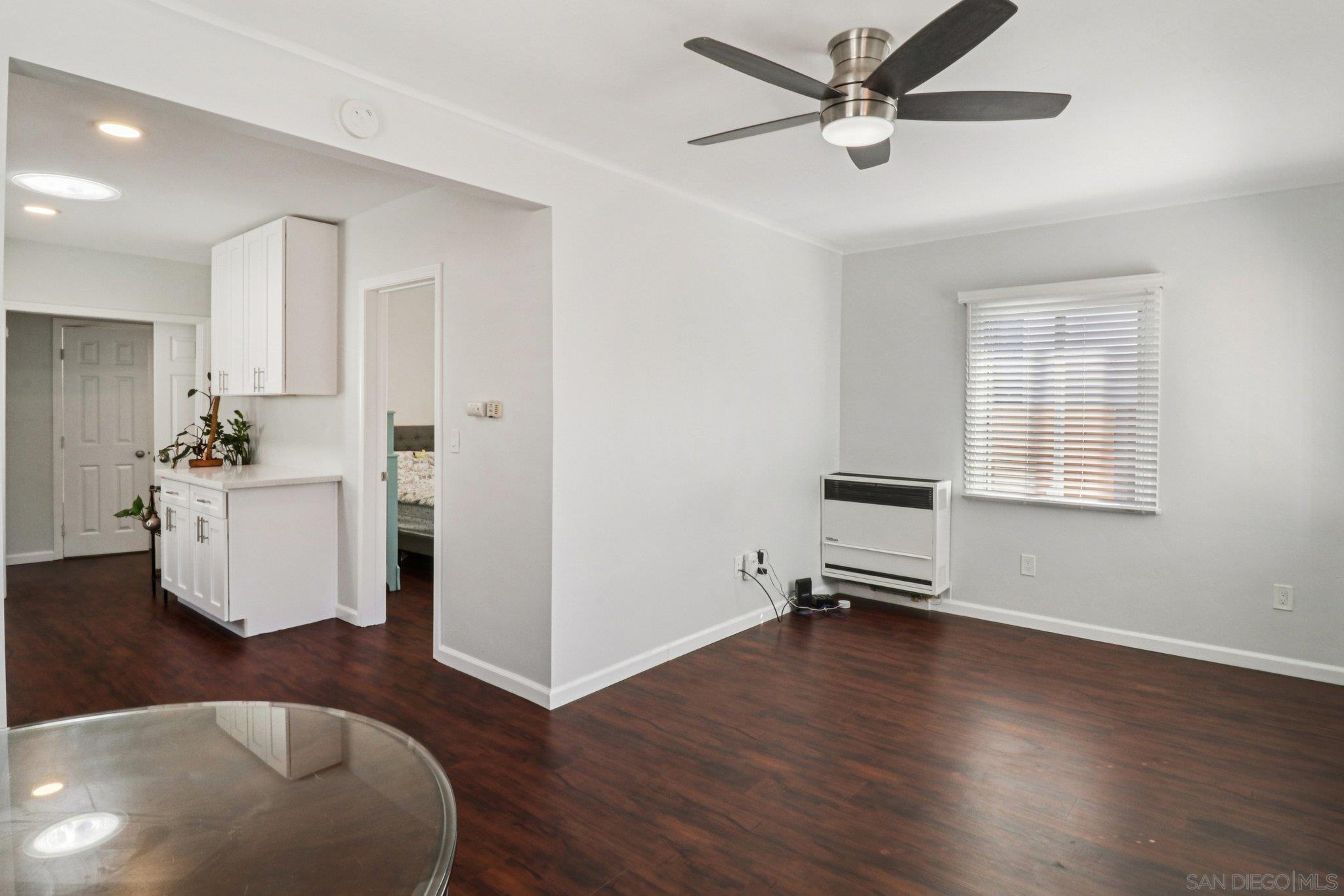 Detail Gallery Image 11 of 58 For 2170  Ocean View Blvd, San Diego,  CA 92113 - 3 Beds | 1 Baths