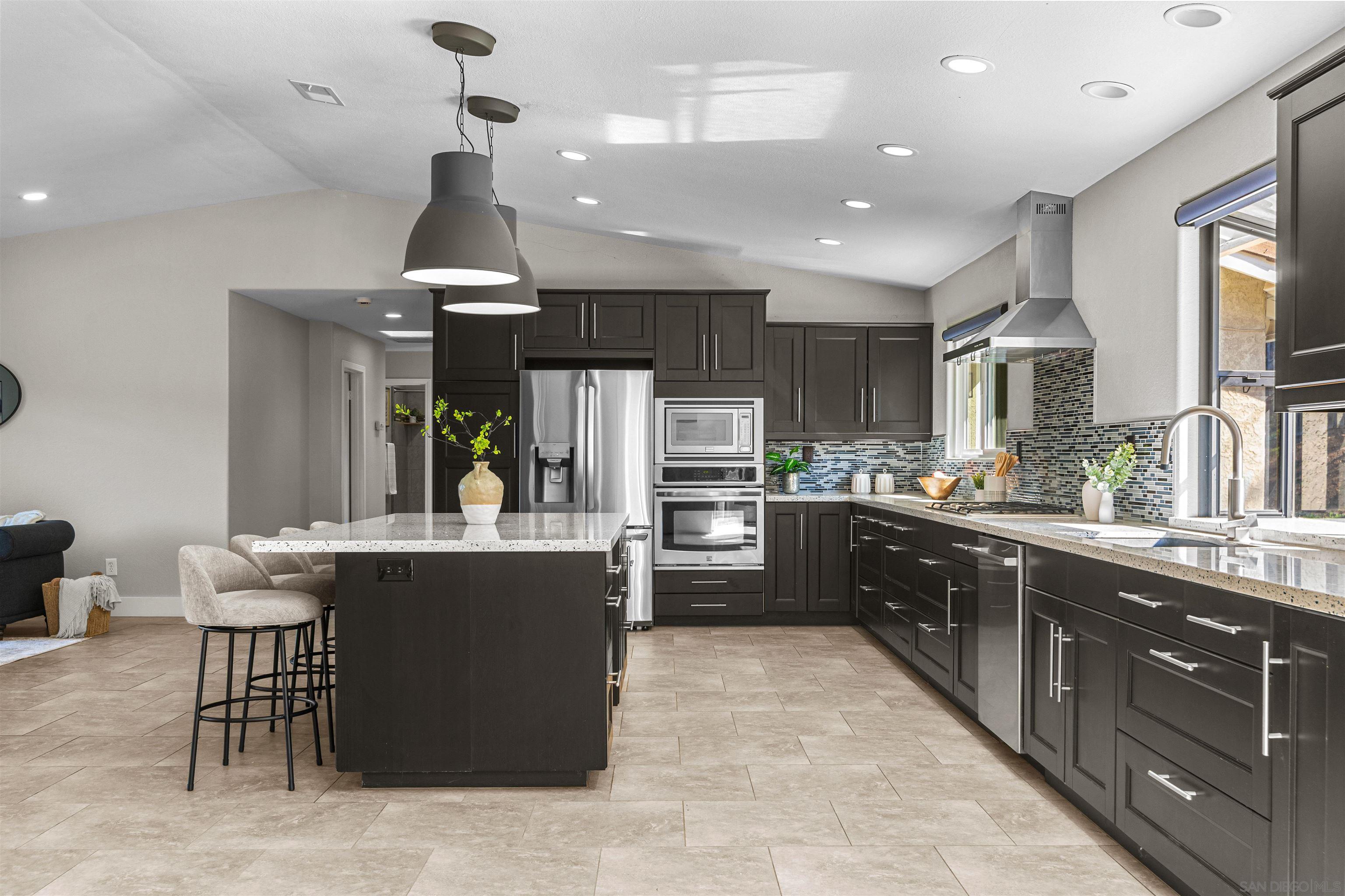 Detail Gallery Image 38 of 75 For 2495  Marianne Ln, Fallbrook,  CA 92028 - 5 Beds | 2/1 Baths