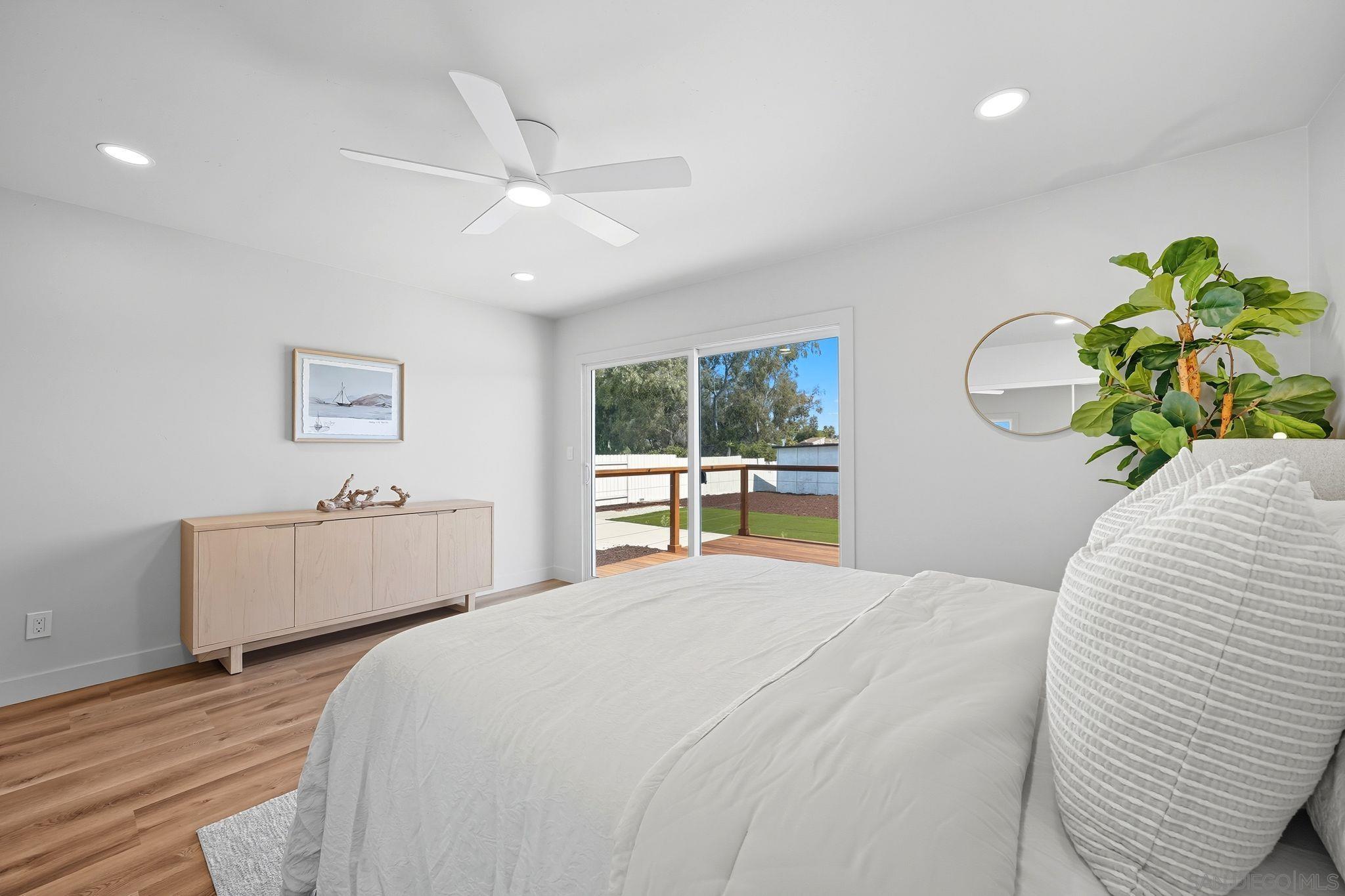 Detail Gallery Image 13 of 31 For 2525  Inman Ct, San Diego,  CA 92111 - 4 Beds | 2 Baths