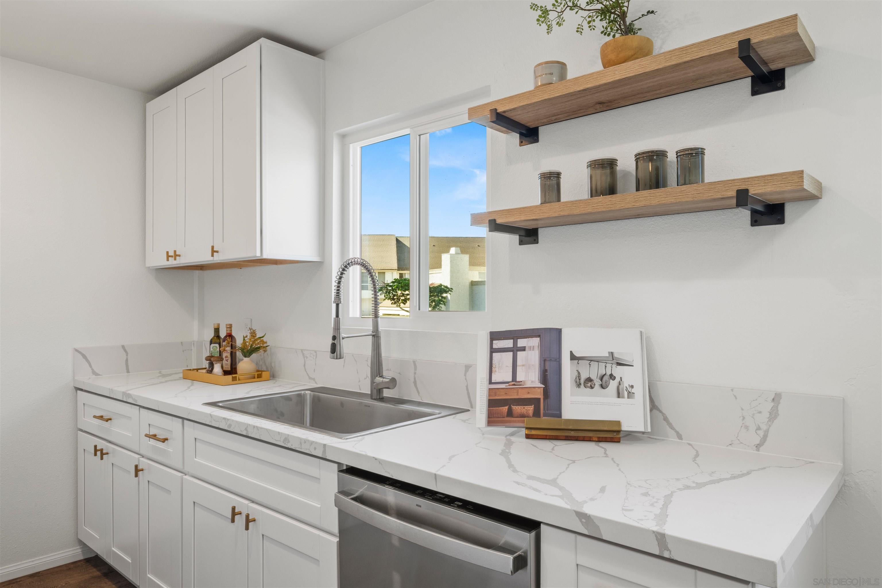 Detail Gallery Image 8 of 36 For 6295  Rancho Mission  #108,  San Diego,  CA 92108 - 2 Beds | 2 Baths