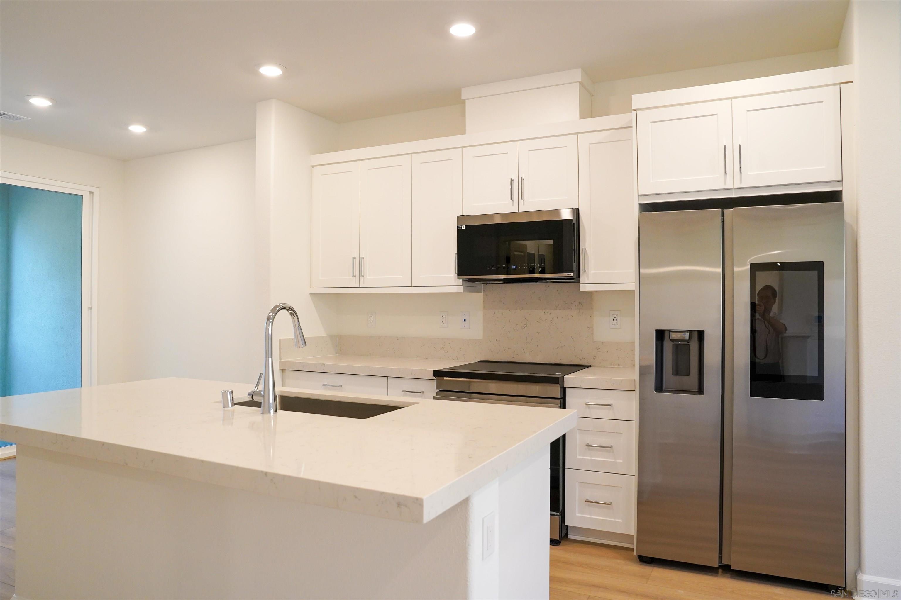 Detail Gallery Image 5 of 19 For 1703  Mountain Laurel, San Marcos,  CA 92078 - 4 Beds | 3 Baths