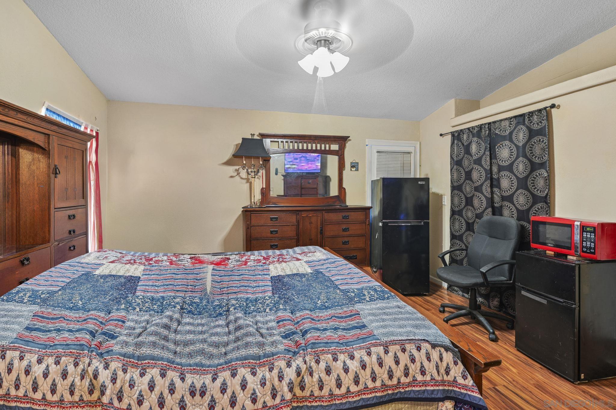 Detail Gallery Image 18 of 24 For 500  Bahama Drive, Hemet,  CA 92543 - 4 Beds | 3 Baths