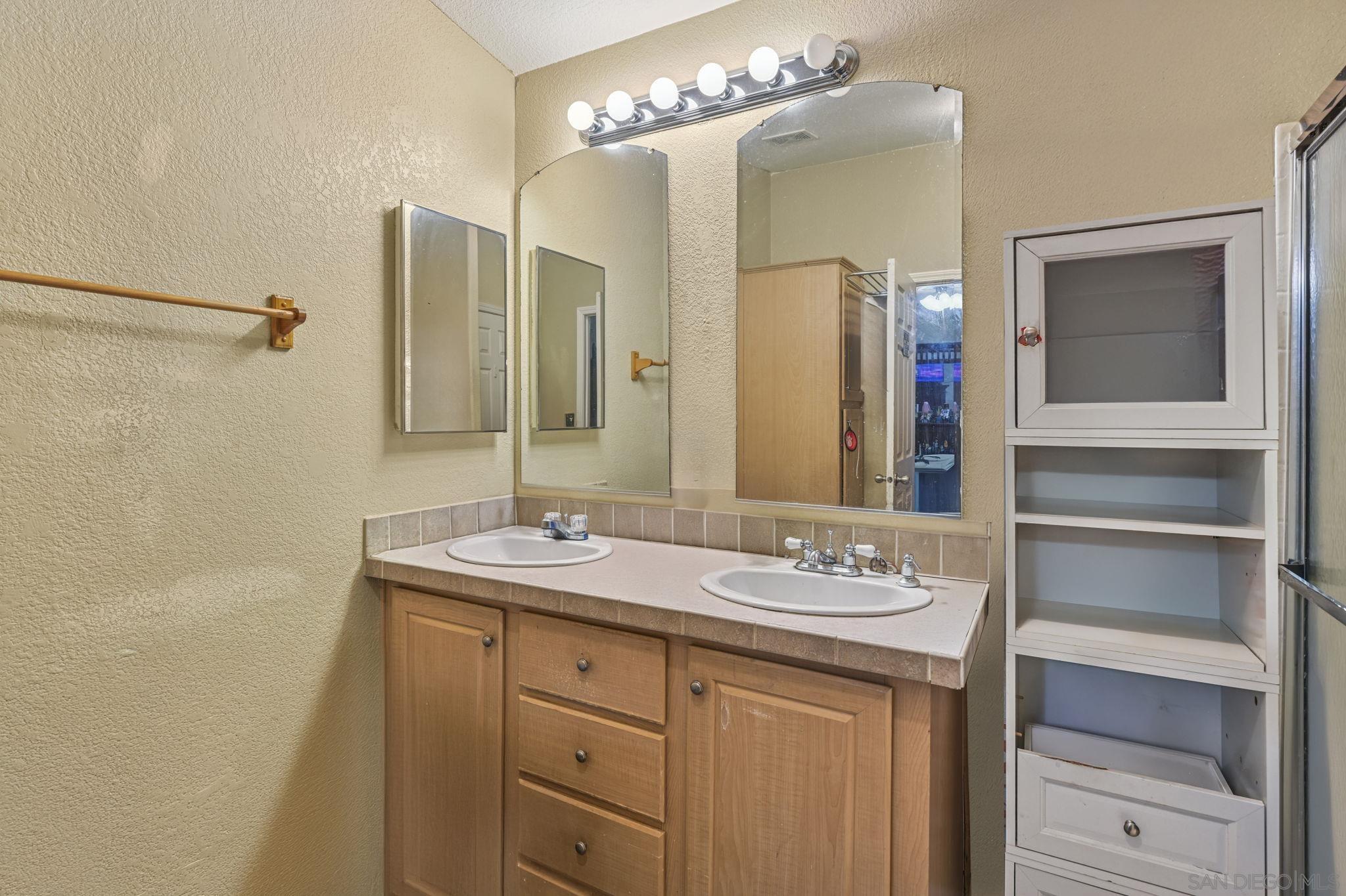 Detail Gallery Image 19 of 24 For 500  Bahama Drive, Hemet,  CA 92543 - 4 Beds | 3 Baths