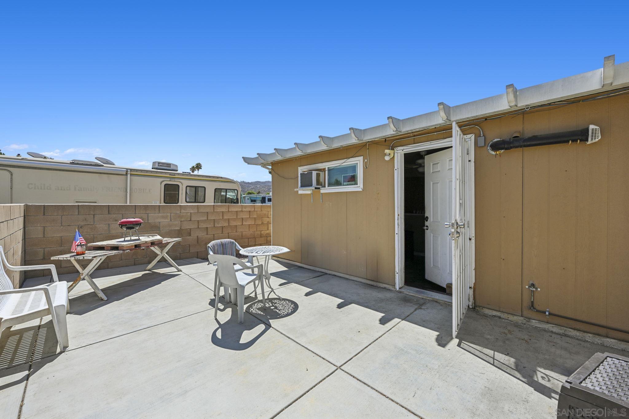 Detail Gallery Image 21 of 24 For 500  Bahama Drive, Hemet,  CA 92543 - 4 Beds | 3 Baths