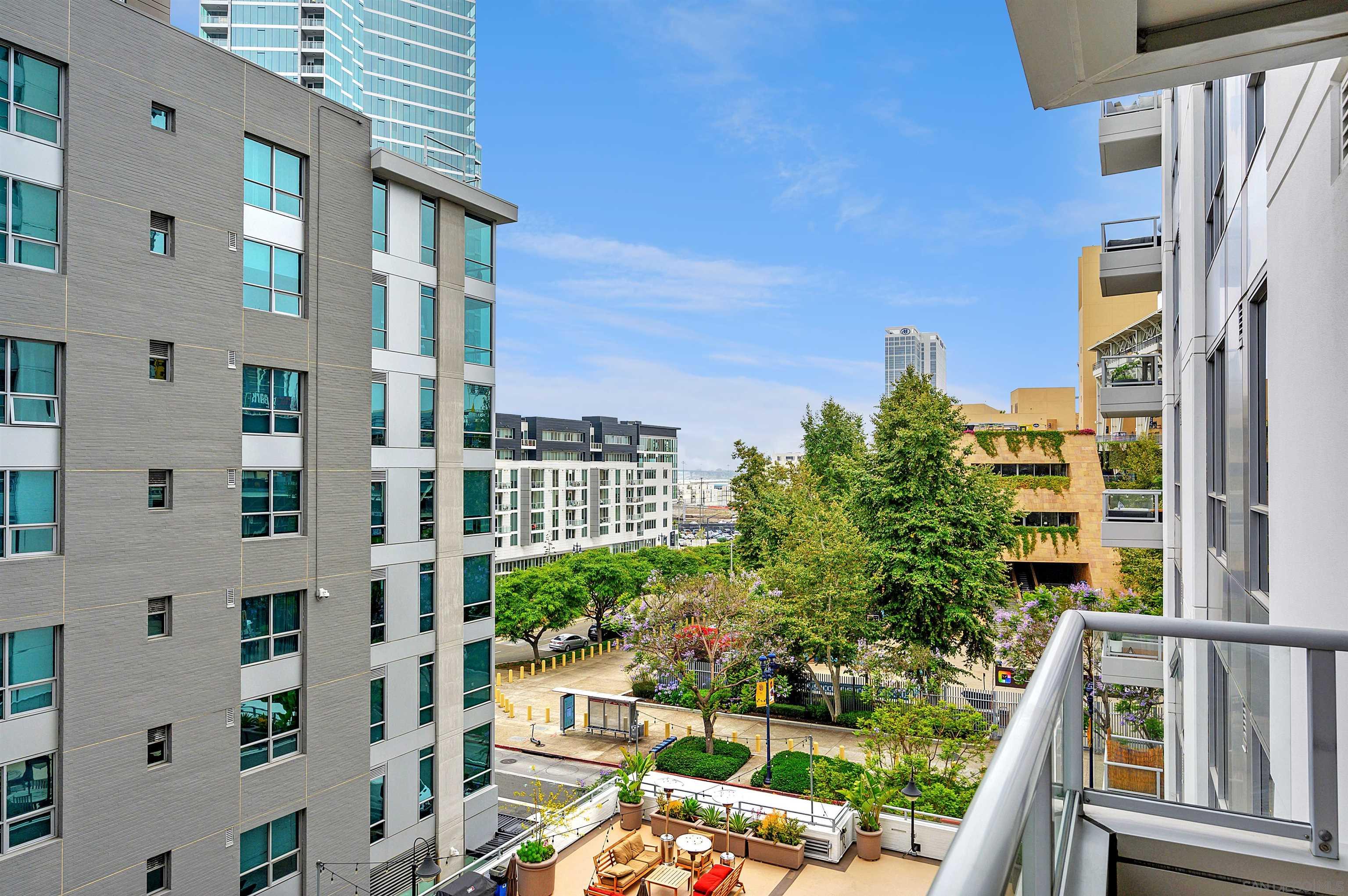 Detail Gallery Image 9 of 20 For 253  10th Ave  526, San Diego,  CA 92101 - 2 Beds | 2 Baths