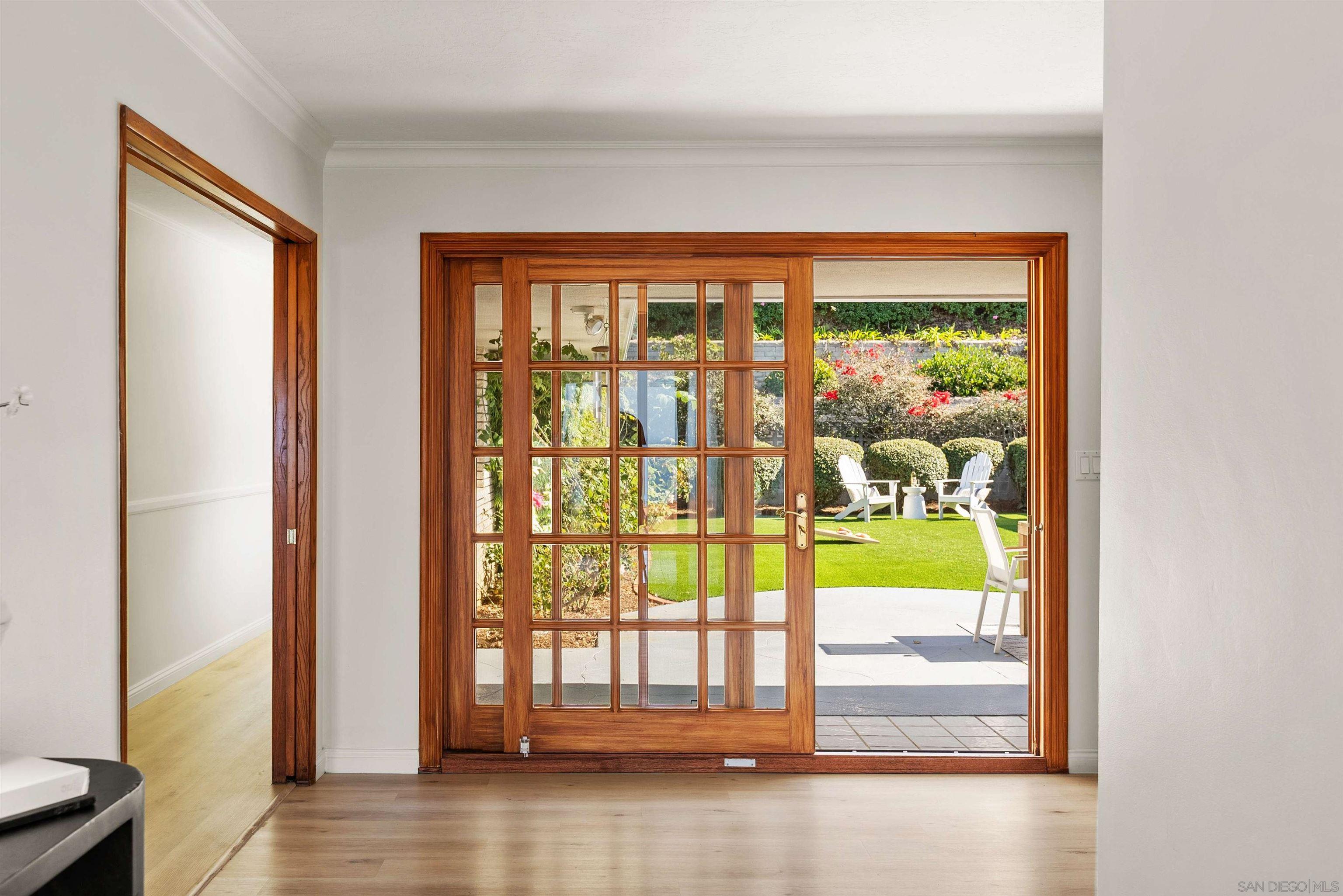 Detail Gallery Image 25 of 31 For 1177  Muirlands Vista Way, La Jolla,  CA 92037 - 3 Beds | 2/1 Baths