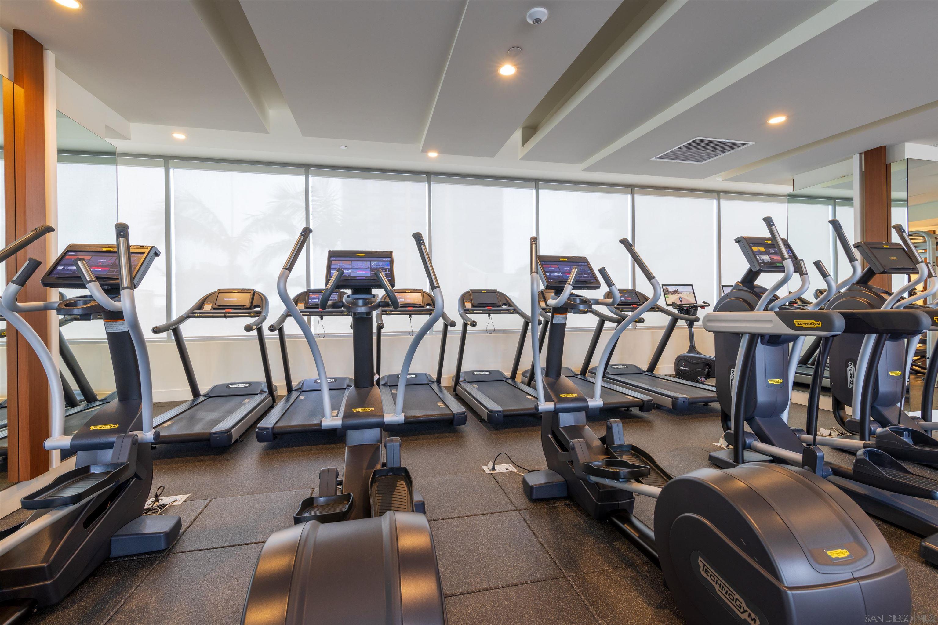 Detail Gallery Image 32 of 35 For 1388  Kettner Blvd  #2005,  San Diego,  CA 92101 - 2 Beds | 2 Baths