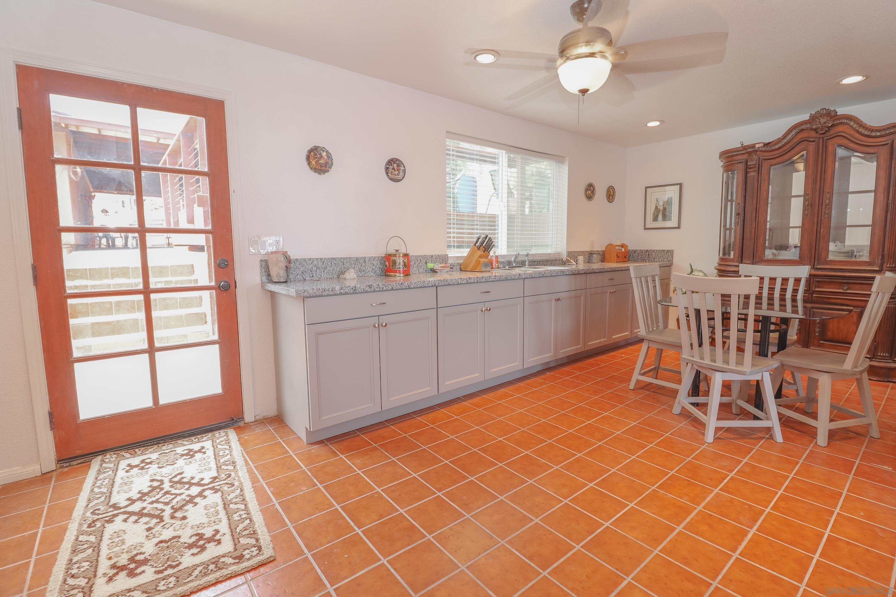 Detail Gallery Image 10 of 43 For 21141  Sharp Road, Perris,  CA 92570 - 6 Beds | 6 Baths