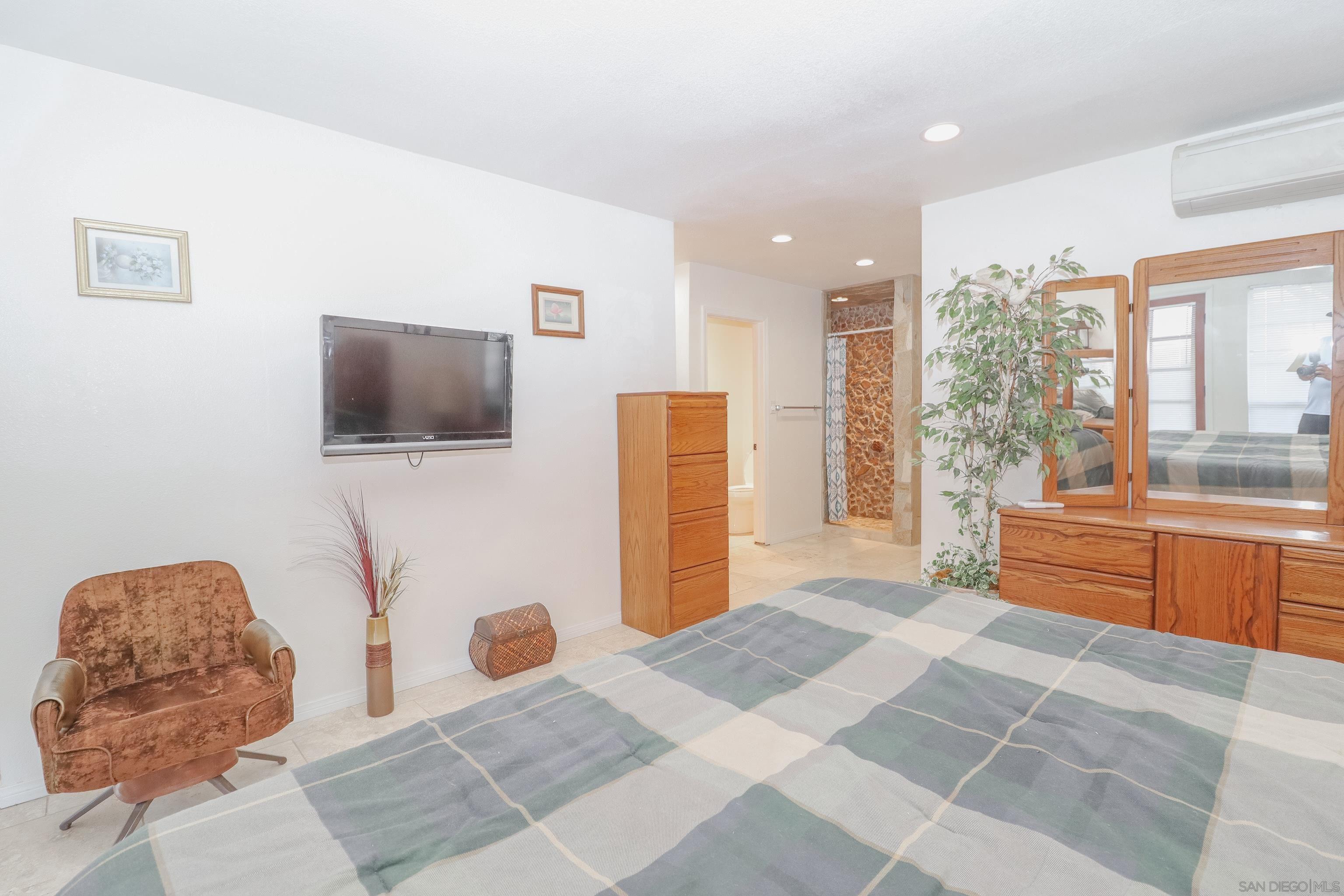 Detail Gallery Image 28 of 43 For 21141  Sharp Road, Perris,  CA 92570 - 6 Beds | 6 Baths