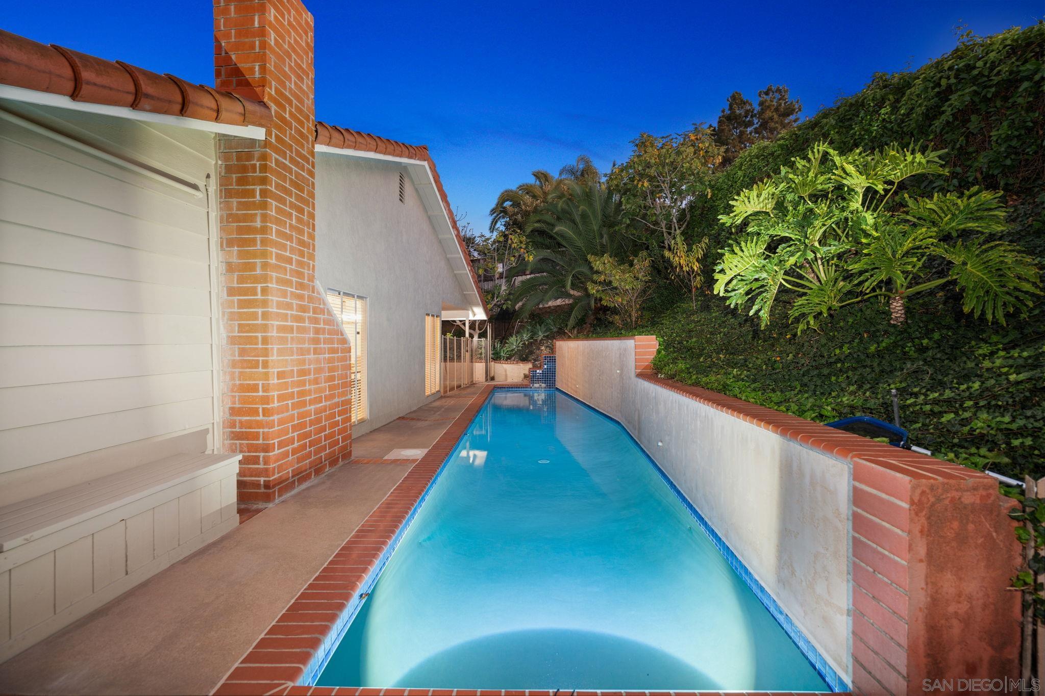 Detail Gallery Image 11 of 48 For 6221  Brynwood Court, San Diego,  CA 92120 - 4 Beds | 2 Baths