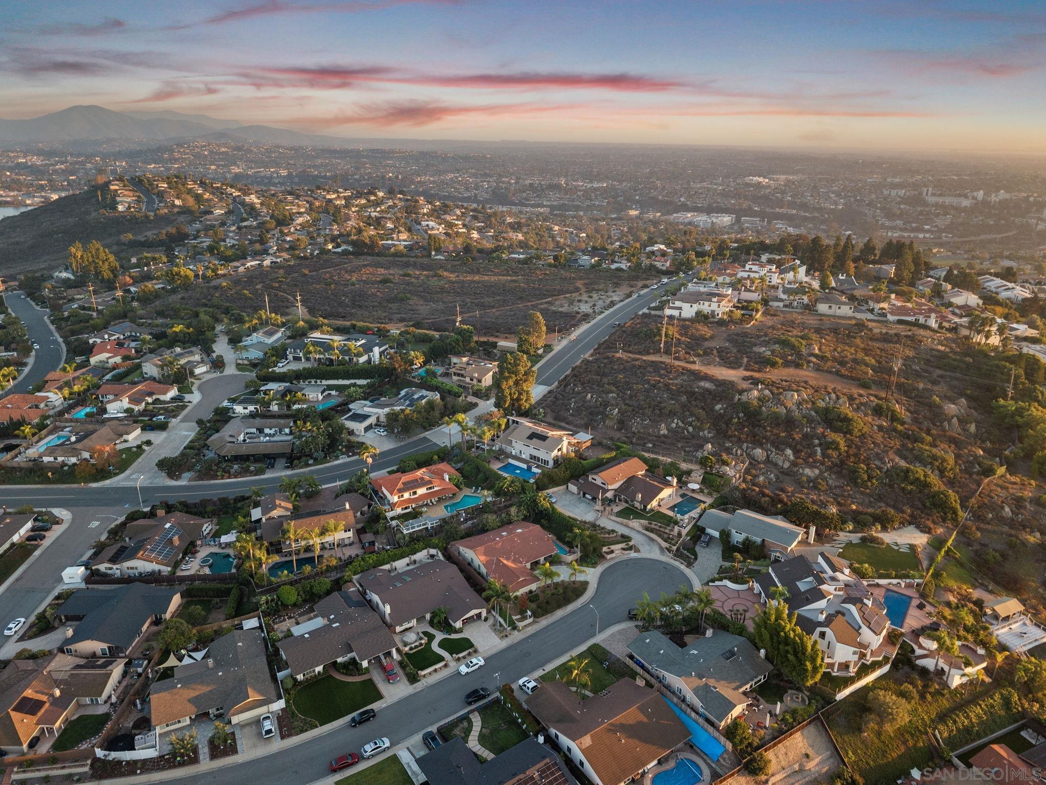 Detail Gallery Image 3 of 48 For 6221  Brynwood Court, San Diego,  CA 92120 - 4 Beds | 2 Baths