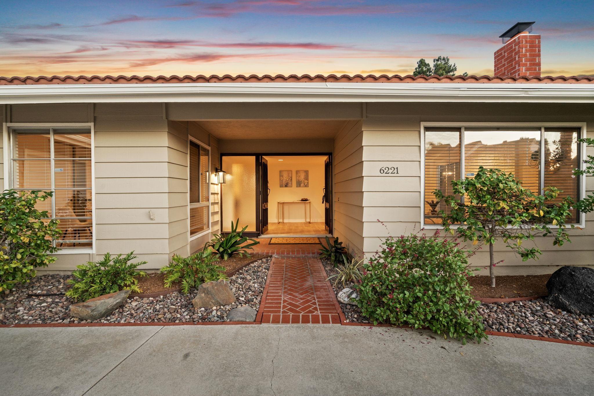 Detail Gallery Image 8 of 48 For 6221  Brynwood Court, San Diego,  CA 92120 - 4 Beds | 2 Baths