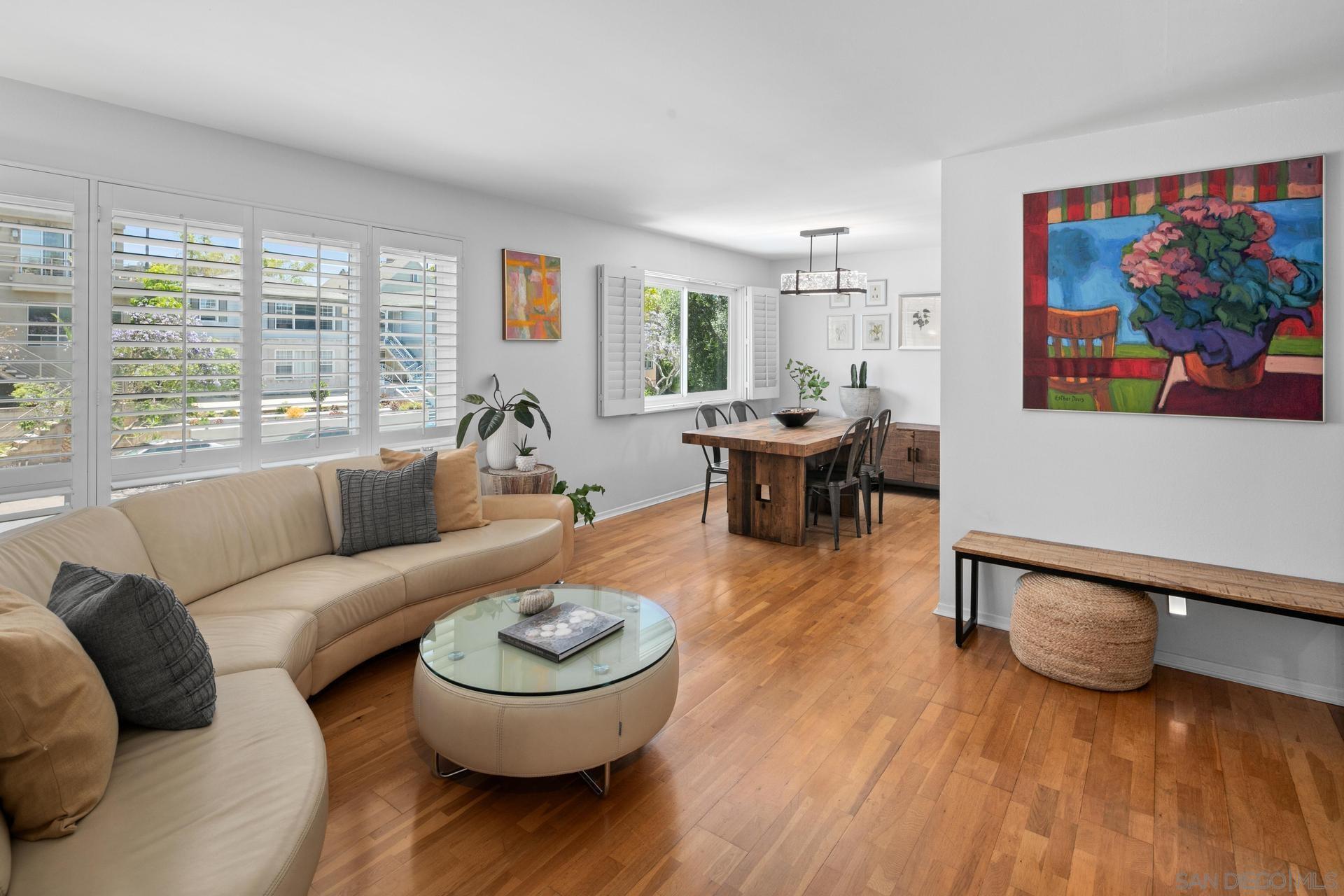 Front Image Thumbnail for SD250043101