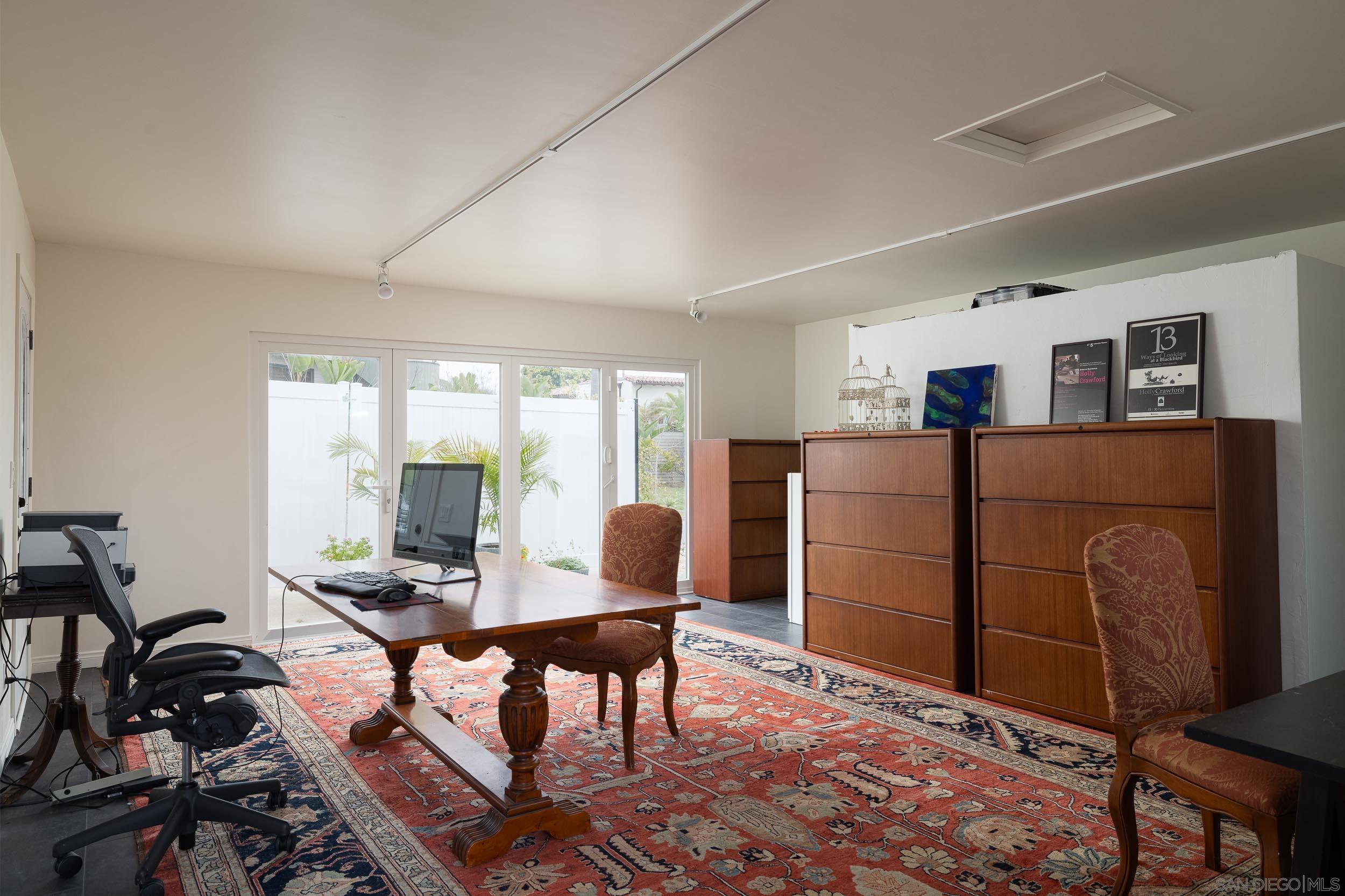 Detail Gallery Image 16 of 24 For 387  San Fernando, San Diego,  CA 92106 - 3 Beds | 3 Baths