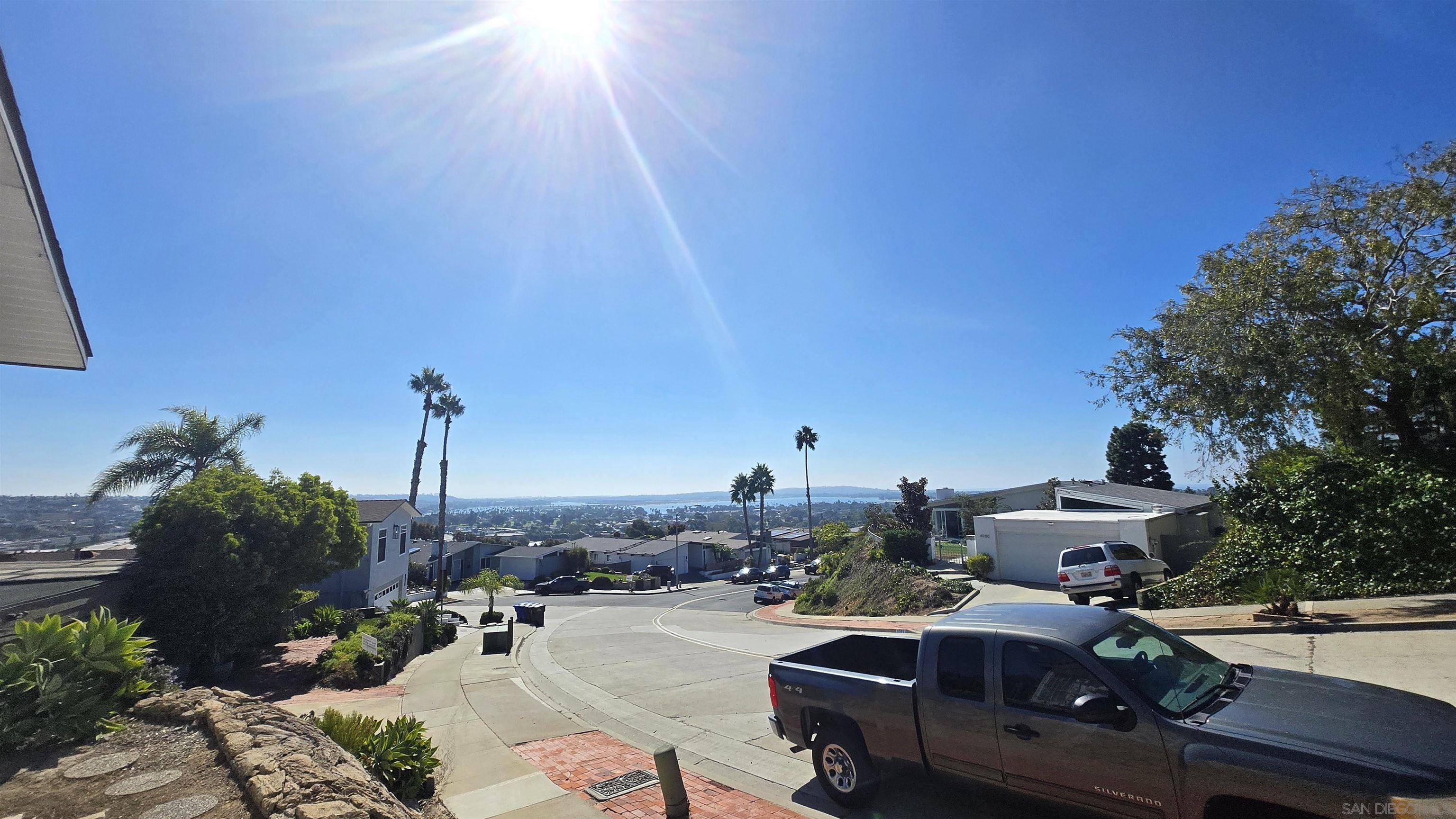 Detail Gallery Image 12 of 16 For 4985  Pacifica, San Diego,  CA 92109 - 4 Beds | 2 Baths