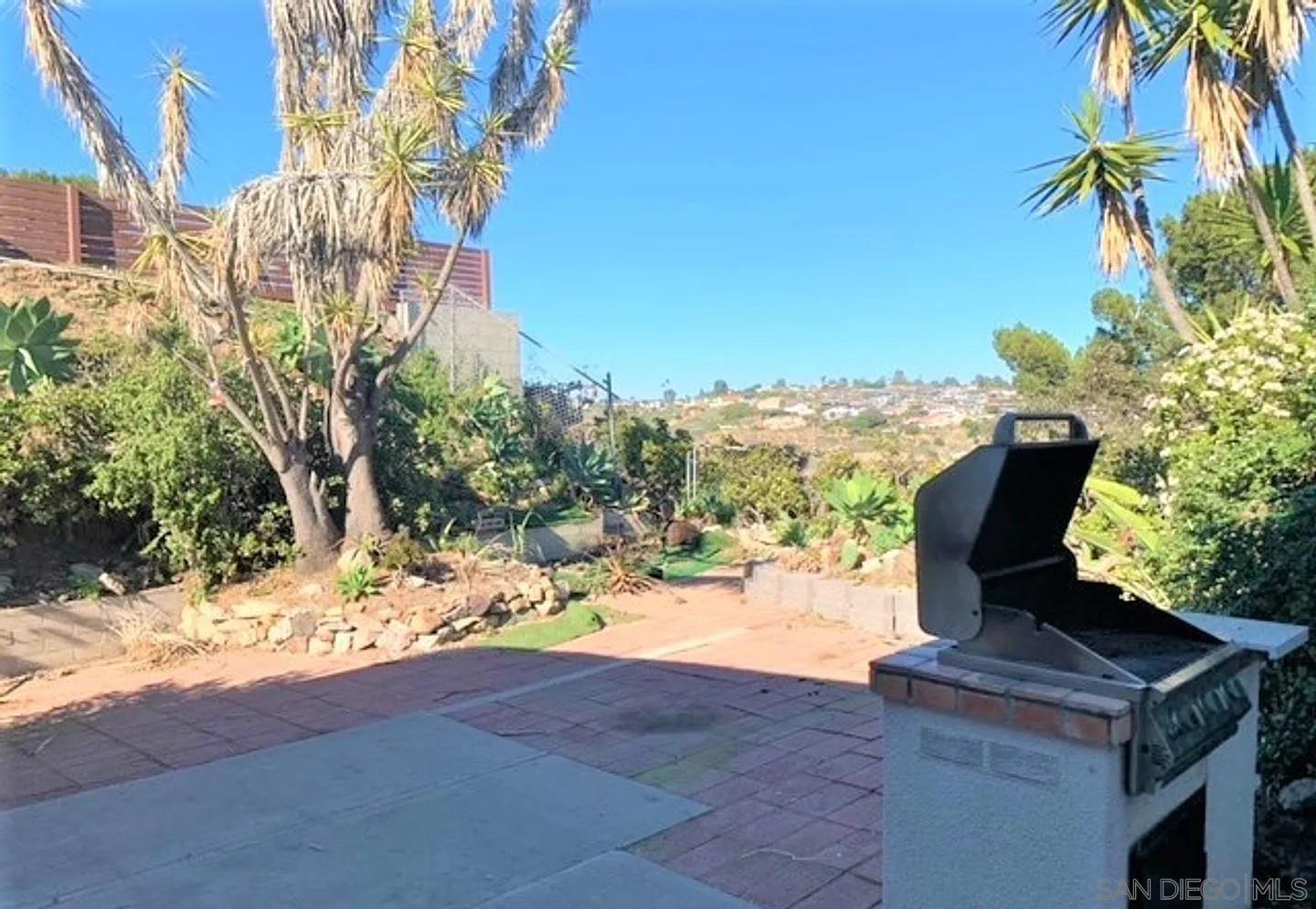 Detail Gallery Image 15 of 16 For 4985  Pacifica, San Diego,  CA 92109 - 4 Beds | 2 Baths