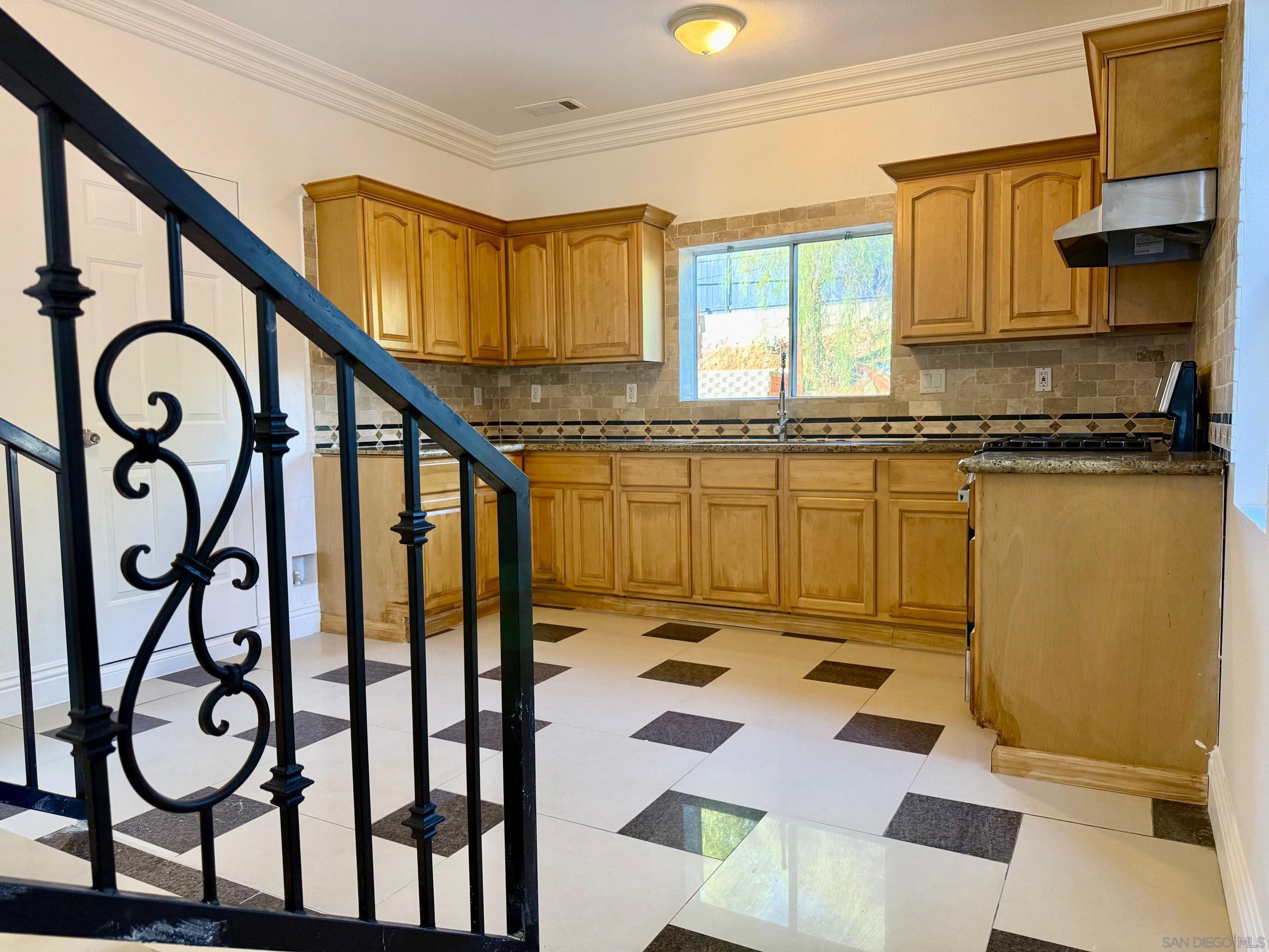 Detail Gallery Image 11 of 25 For 3024  46th Street, San Diego,  CA 92105 - 3 Beds | 2/1 Baths