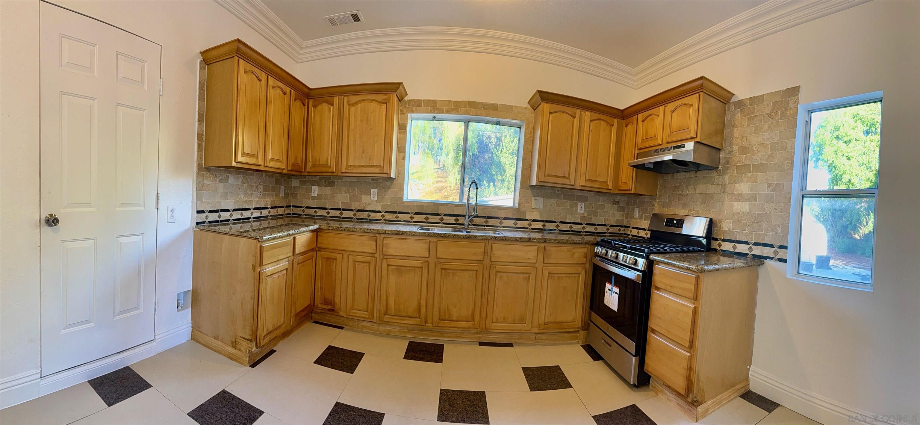 Detail Gallery Image 12 of 25 For 3024  46th Street, San Diego,  CA 92105 - 3 Beds | 2/1 Baths