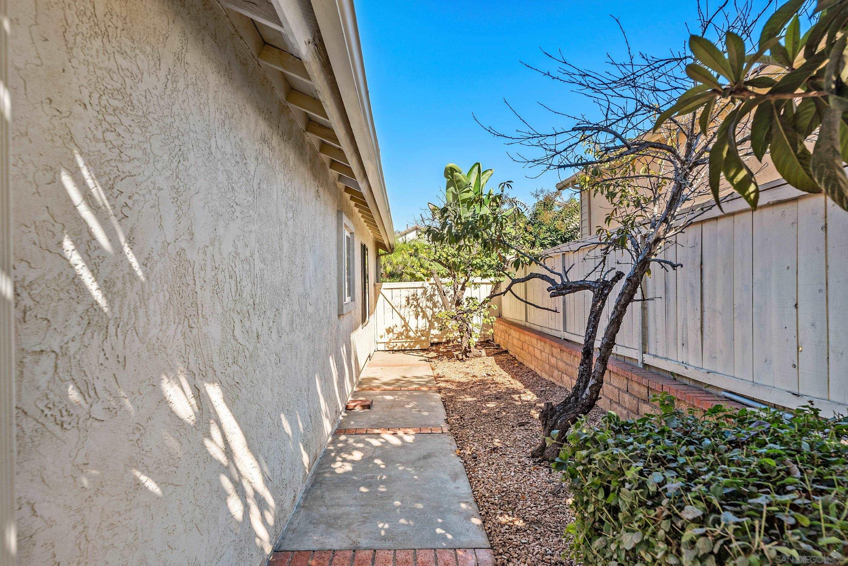 Detail Gallery Image 36 of 42 For 11411  Box Elder, San Diego,  CA 92127 - 3 Beds | 2 Baths