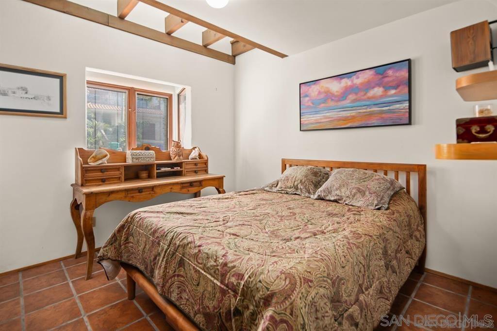 Detail Gallery Image 34 of 62 For 936  Cornish Dr, San Diego,  CA 92107 - 4 Beds | 3 Baths