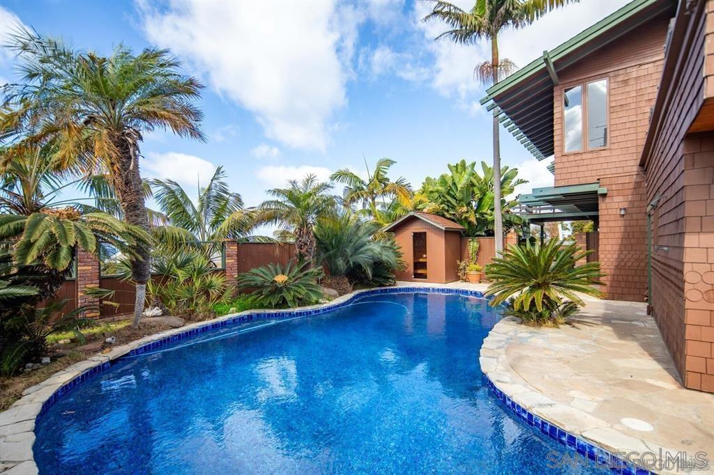 Detail Gallery Image 43 of 62 For 936  Cornish Dr, San Diego,  CA 92107 - 4 Beds | 3 Baths